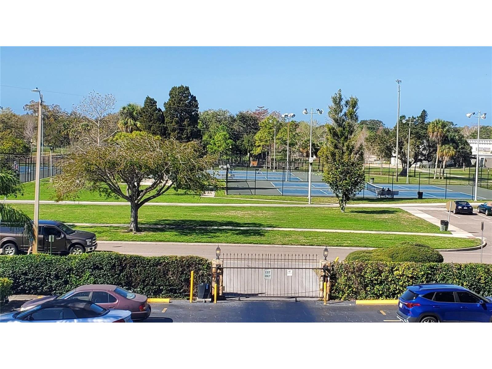 6100 12th Street S #313 Saint Petersburg FL 33705 TB8473183 image26