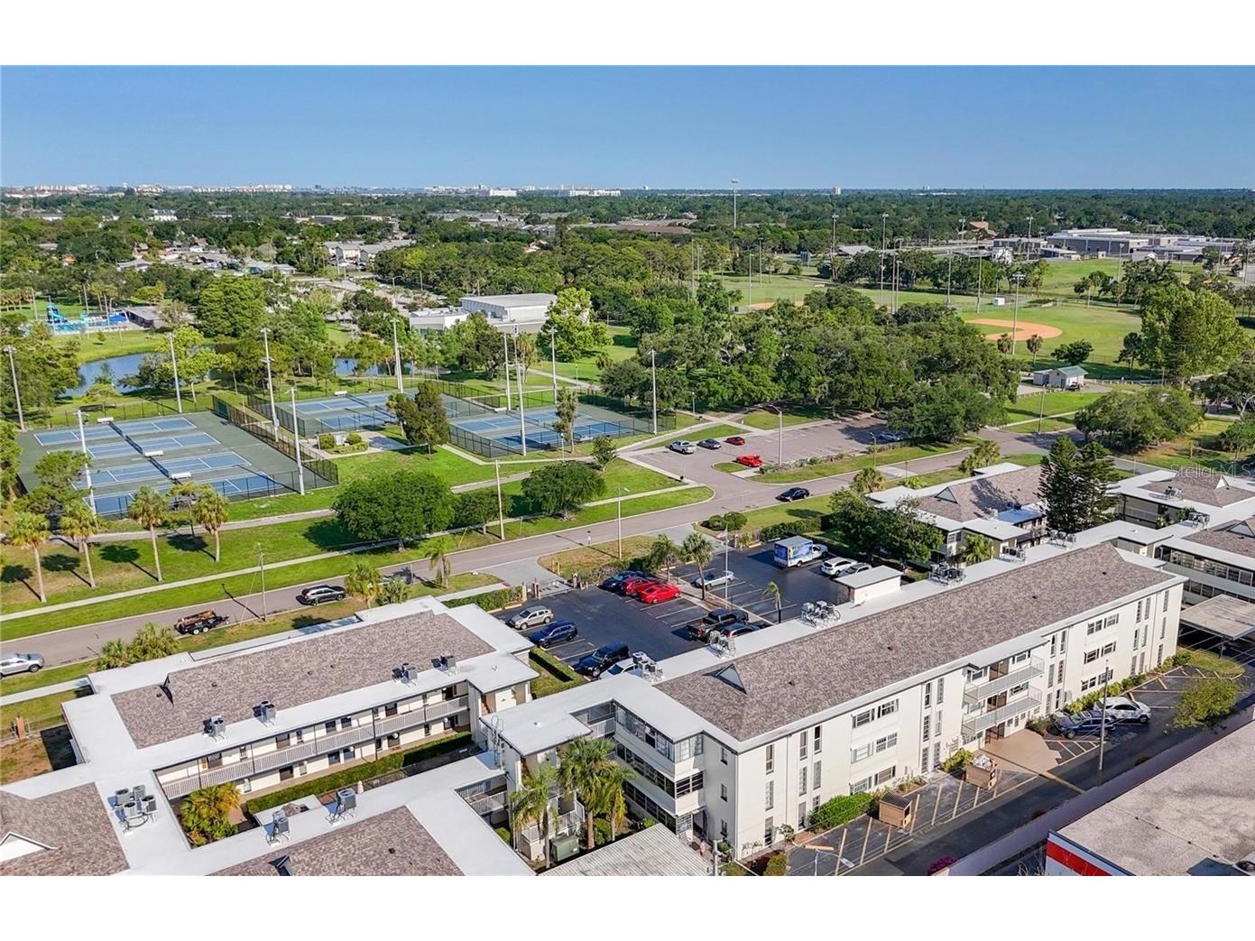 6100 12th Street S #313 Saint Petersburg FL 33705 TB8473183 image38