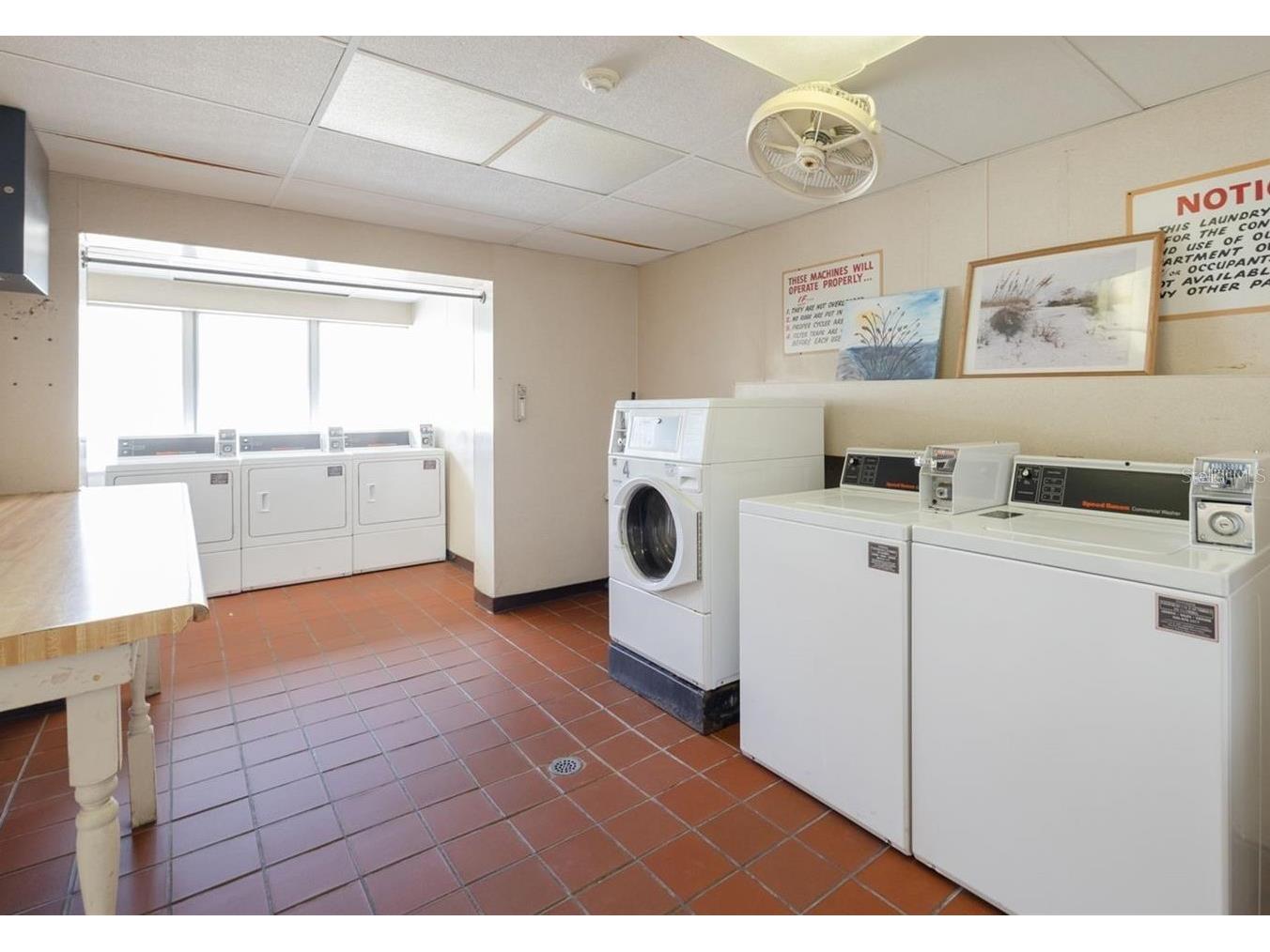 6100 12th Street S #313 Saint Petersburg FL 33705 TB8473183 image41