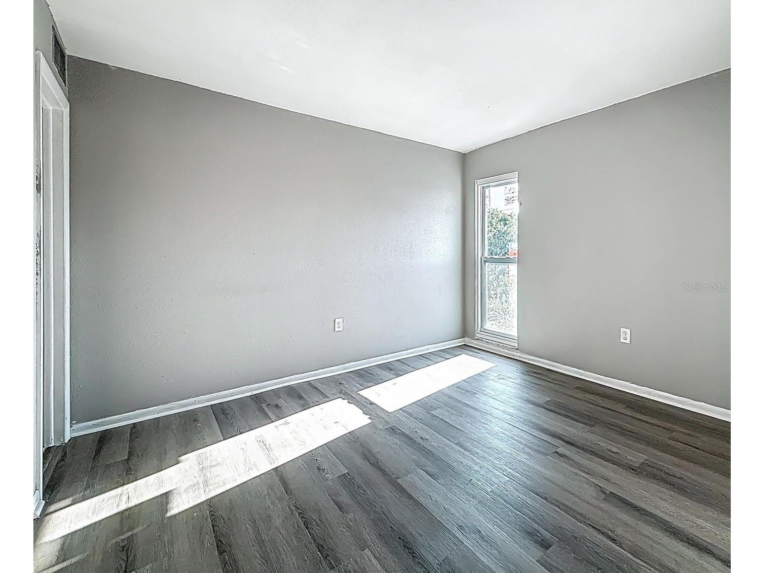 6100 12th Street S #313 Saint Petersburg FL 33705 TB8473183 image7