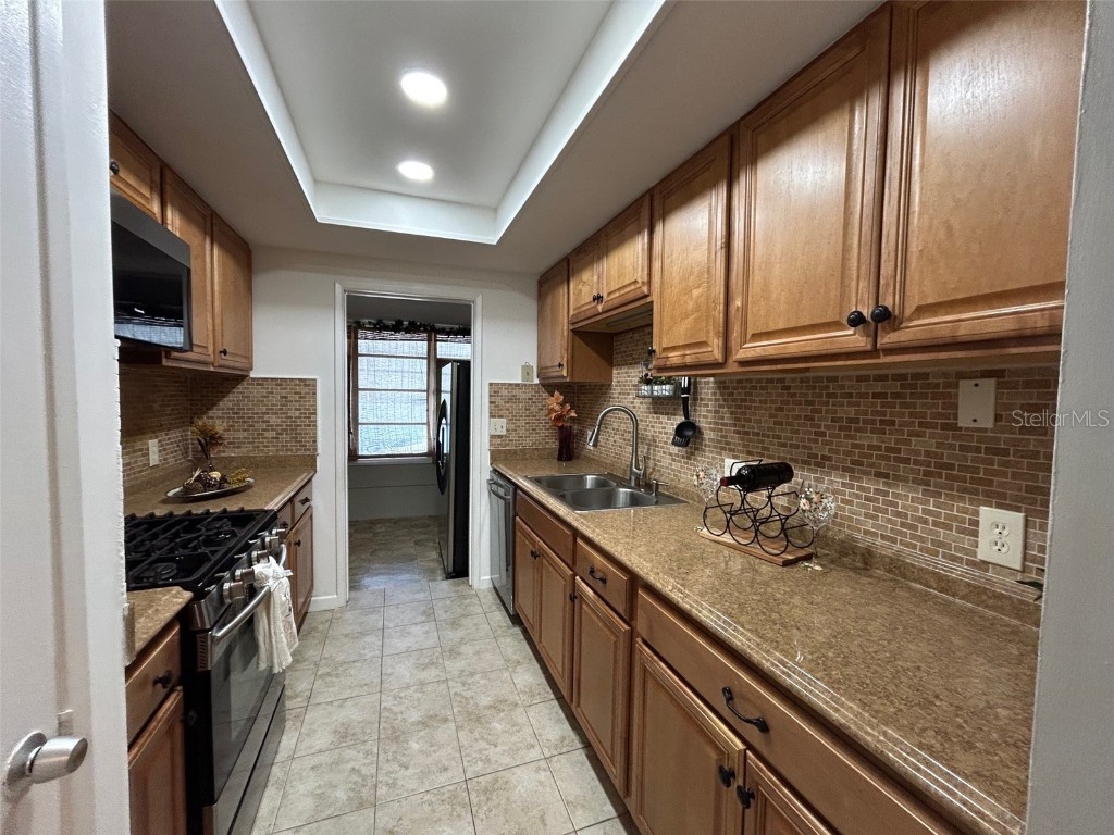 6100 21st Street N #15 Saint Petersburg FL 33714 TB8424775 image13
