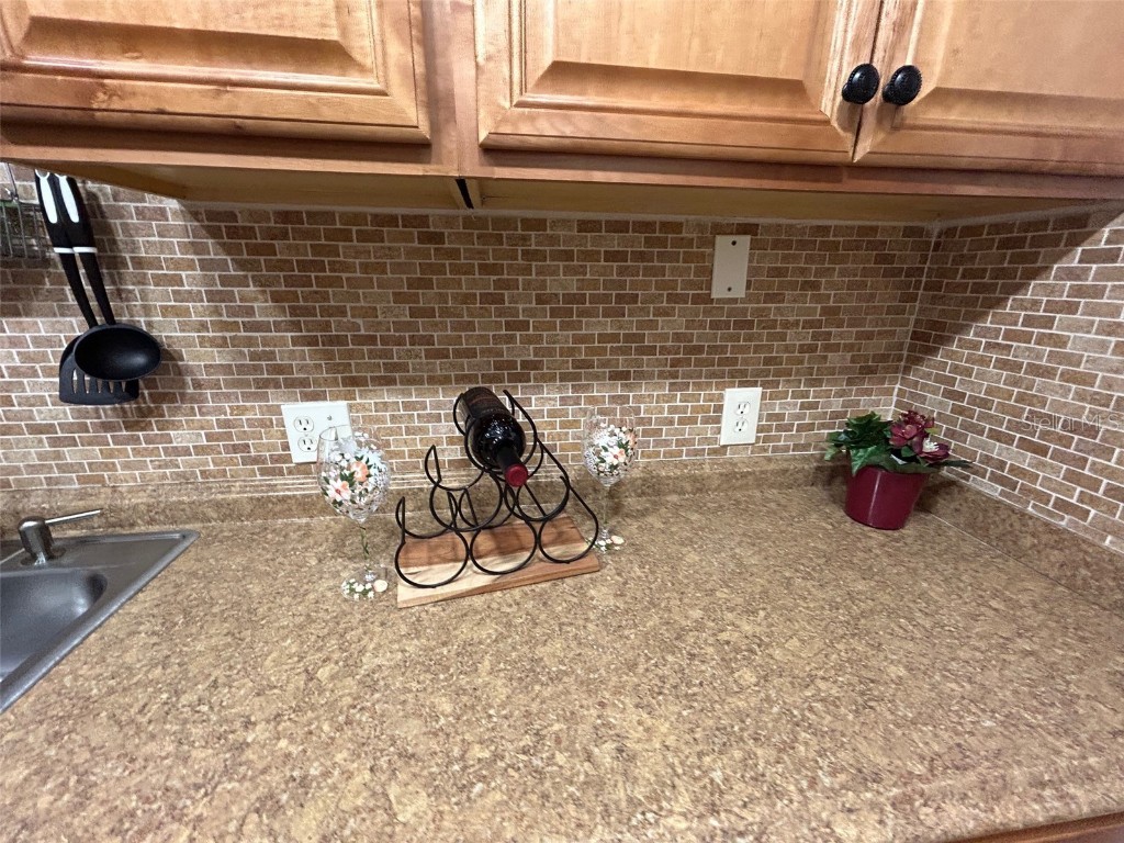 6100 21st Street N #15 Saint Petersburg FL 33714 TB8424775 image18