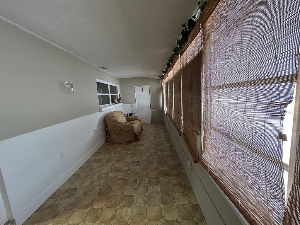 6100 21st Street N #15 Saint Petersburg FL 33714 TB8424775 image25