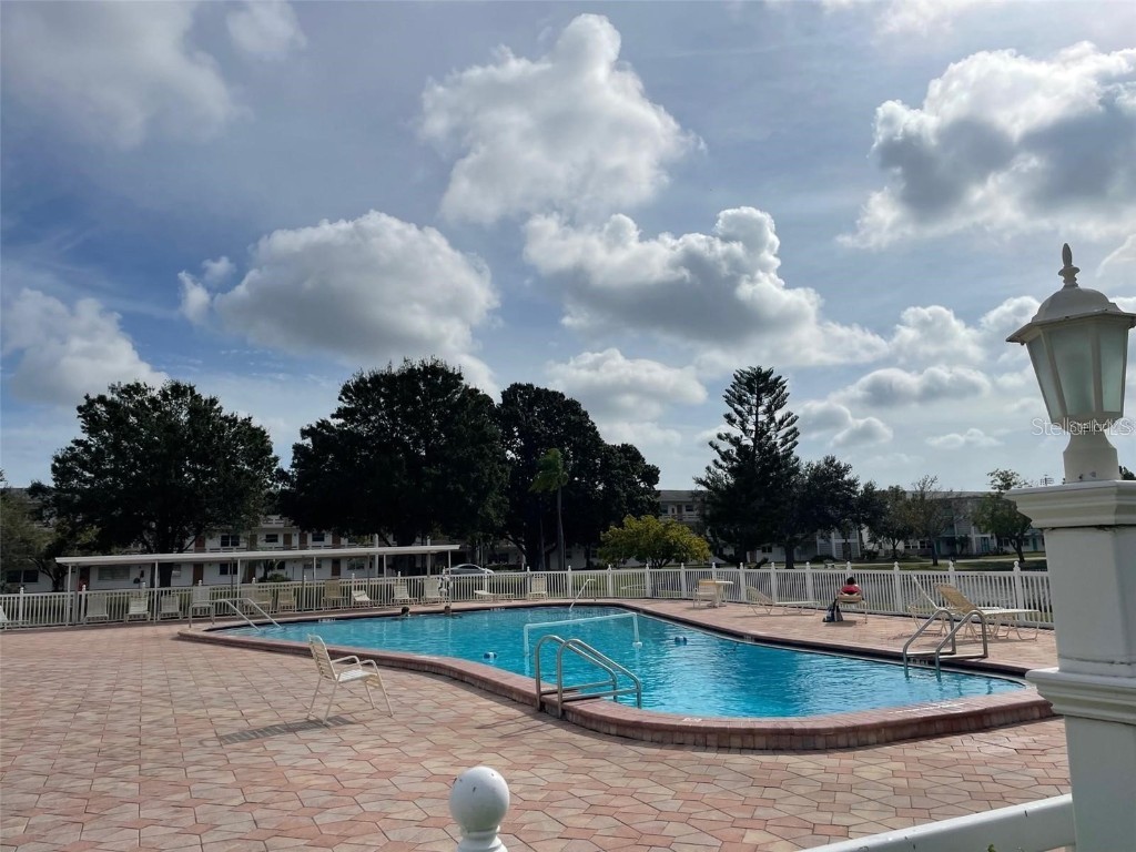 6100 21st Street N #15 Saint Petersburg FL 33714 TB8424775 image26
