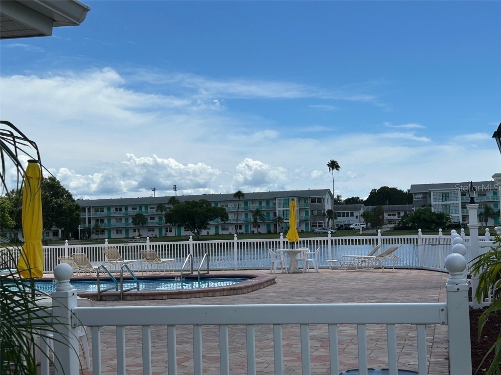6100 21st Street N #15 Saint Petersburg FL 33714 TB8424775 image27
