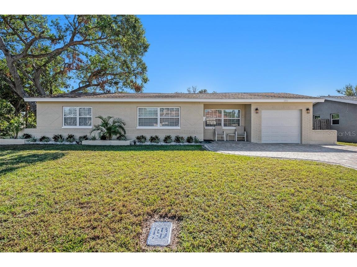 6100 40th Avenue N Saint Petersburg FL 33709 TB8323988 image1