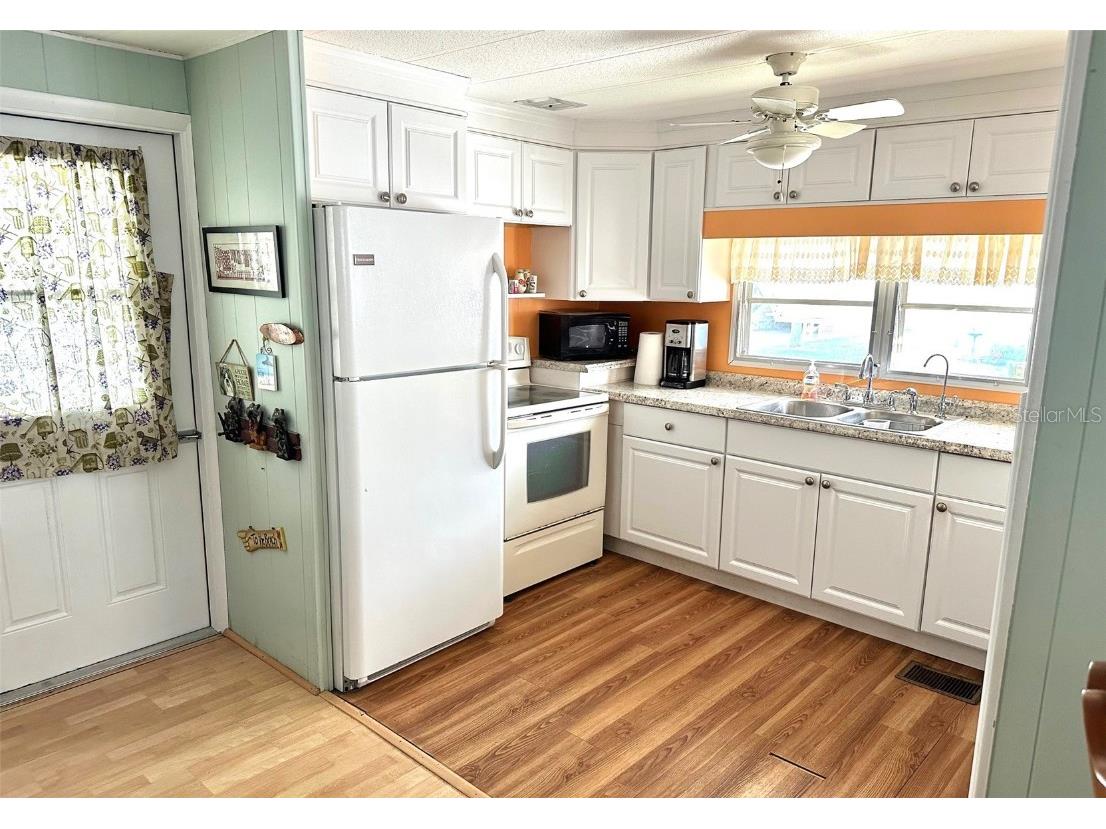 6100 62nd Avenue N #50 Pinellas Park FL 33781 TB8363648 image13