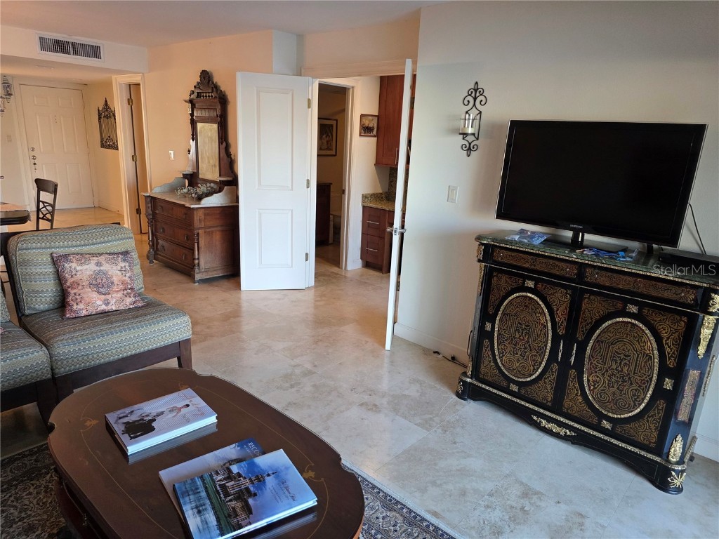 6100 Bahia Del Mar Circle #101 Saint Petersburg FL 33715 TB8452071 image11