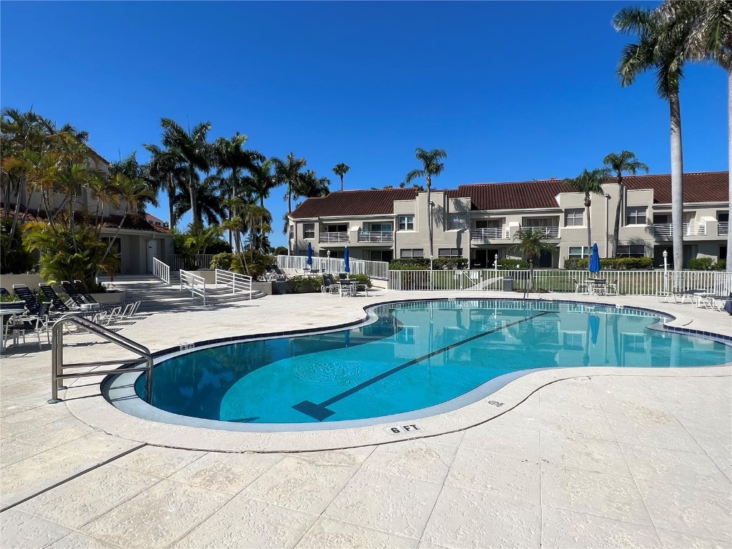 6100 Bahia Del Mar Circle #107 Saint Petersburg FL 33715 TB8389936 image25