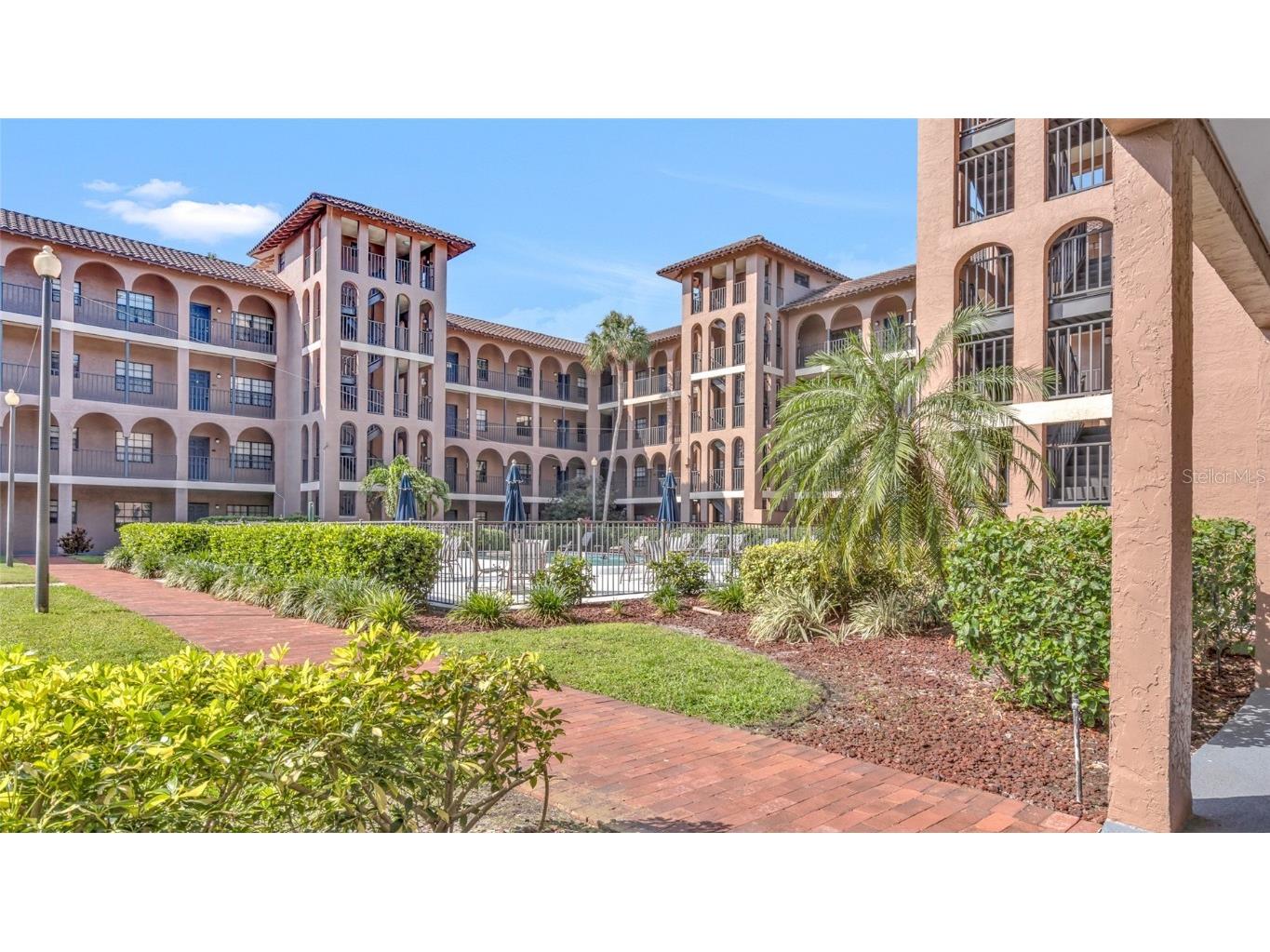 6100 Gulfport Boulevard S #106 Gulfport FL 33707 T3524230 image1