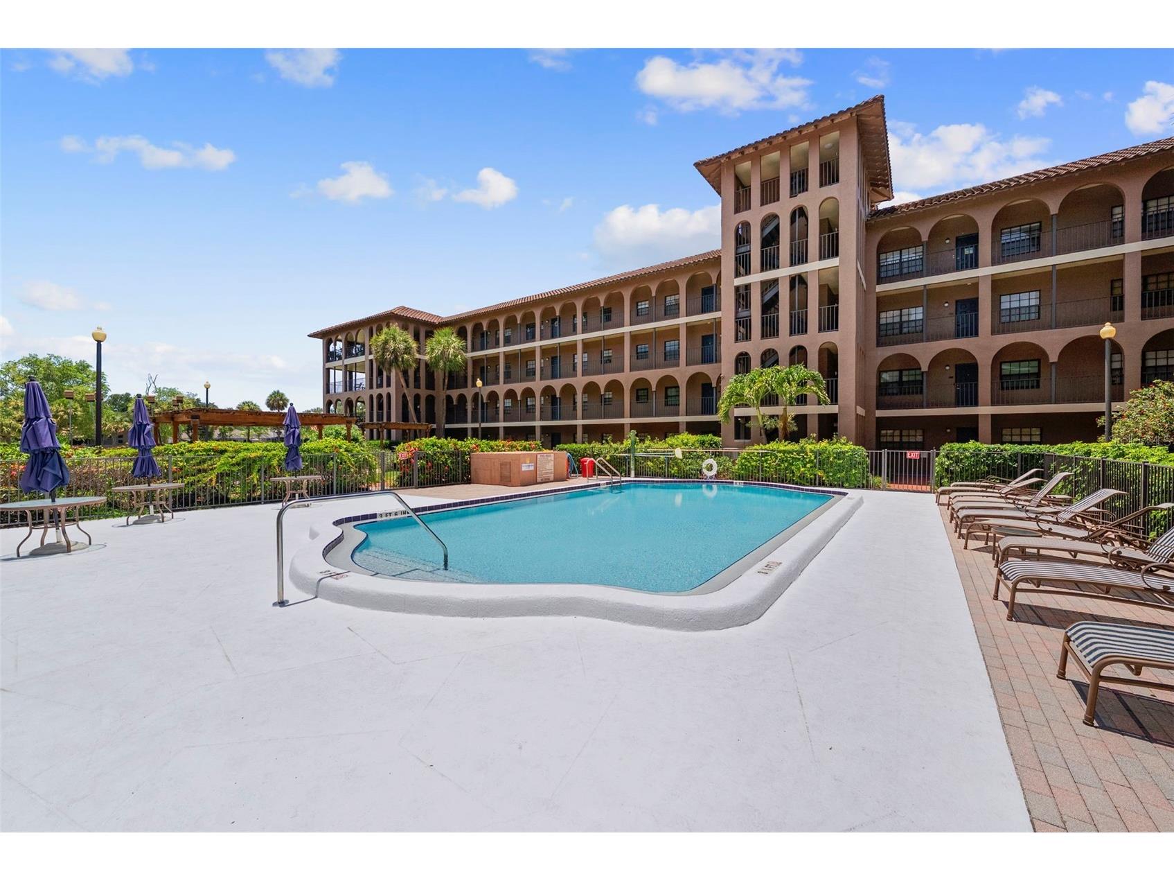 6100 Gulfport Boulevard S #107 Gulfport FL 33707 TB8519772 image35