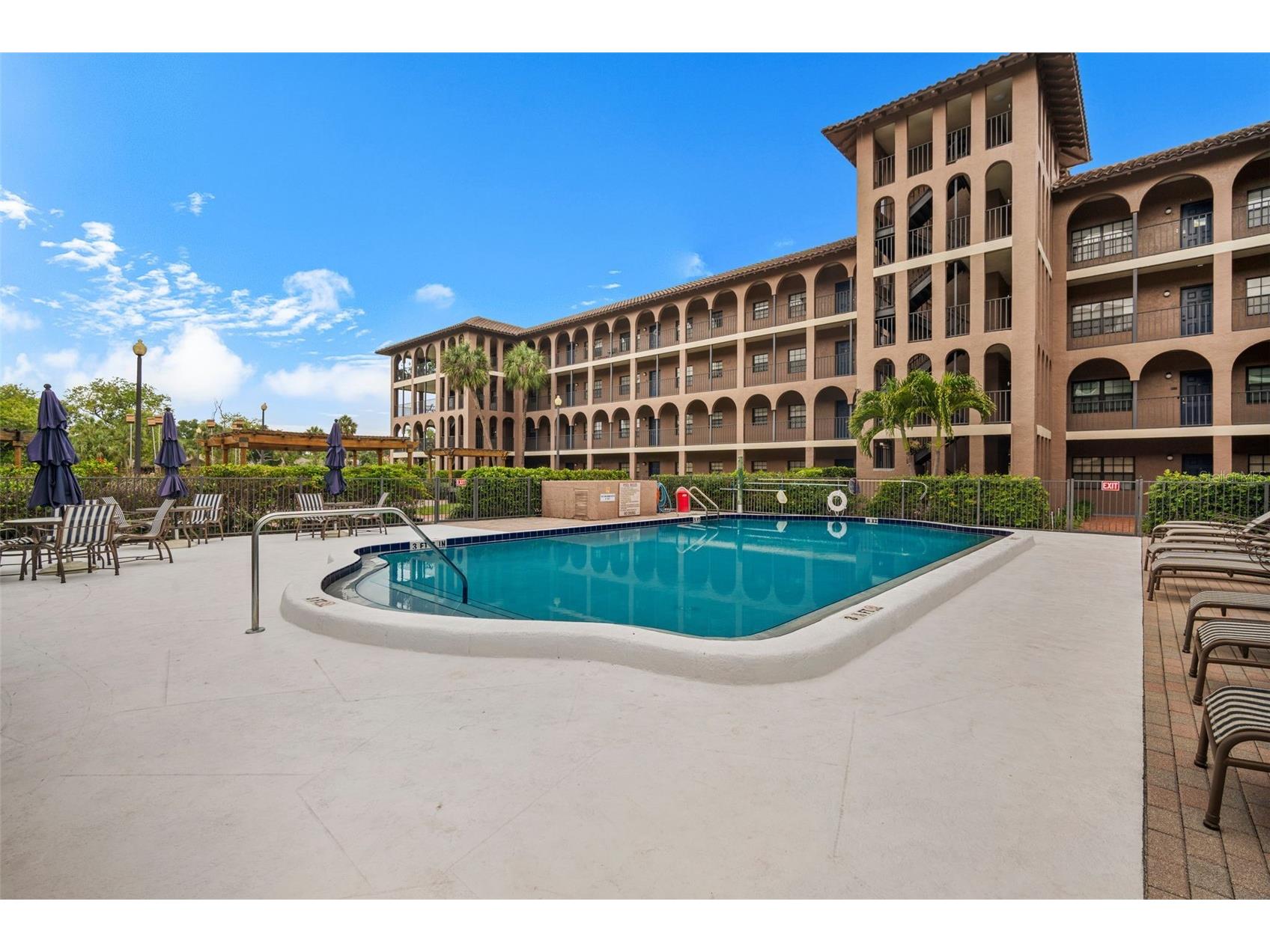 6100 Gulfport Boulevard S #402 Gulfport FL 33707 GC540312 image21