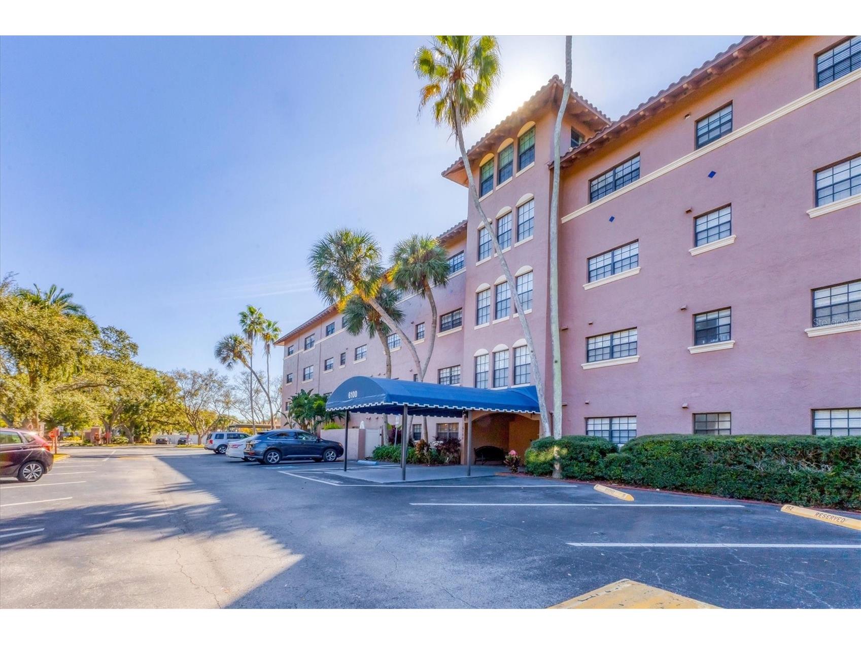 6100 Gulfport Boulevard S #415 Gulfport FL 33707 A4677493 image1