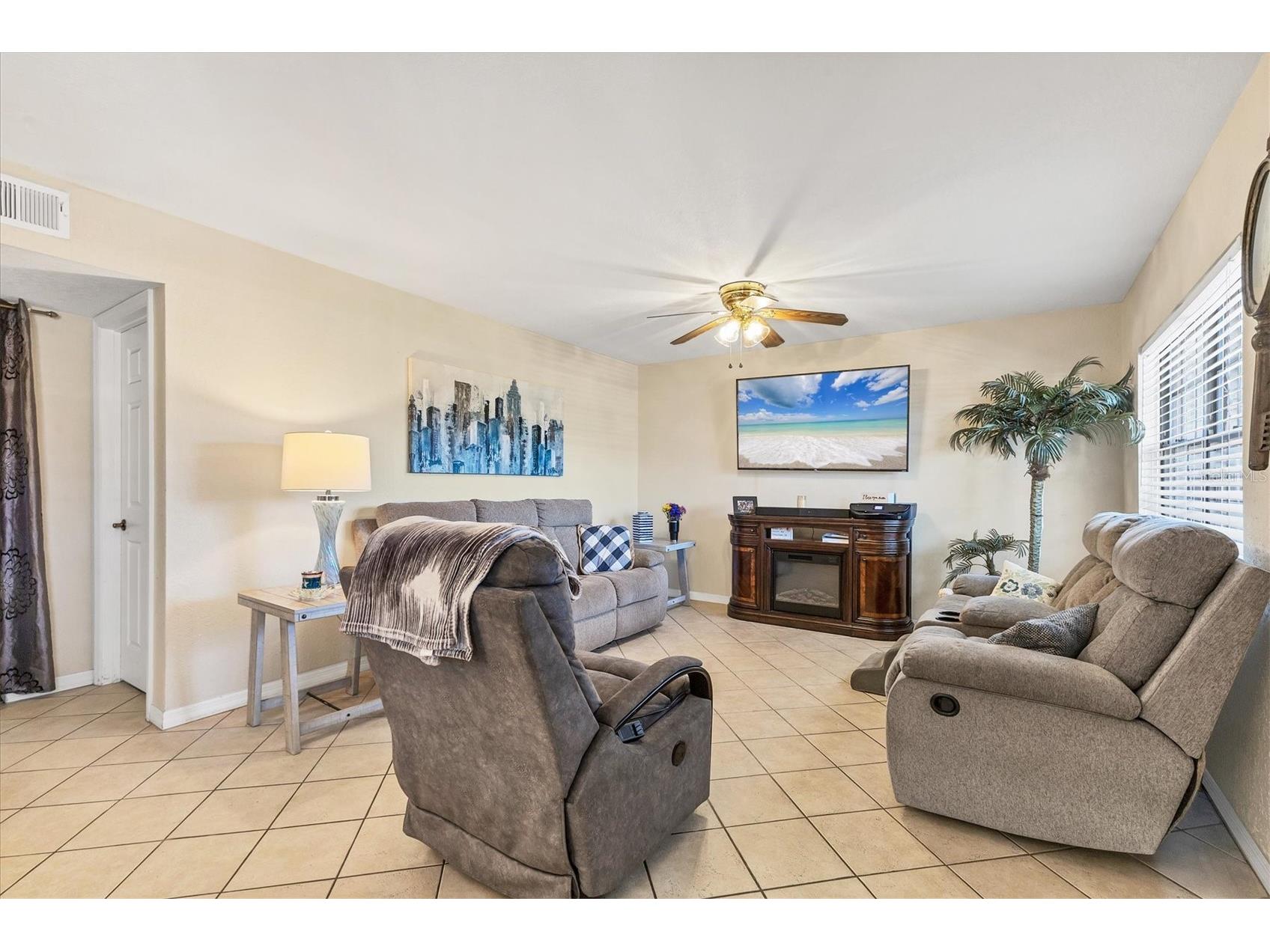 6100 Gulfport Boulevard S #415 Gulfport FL 33707 A4677493 image9