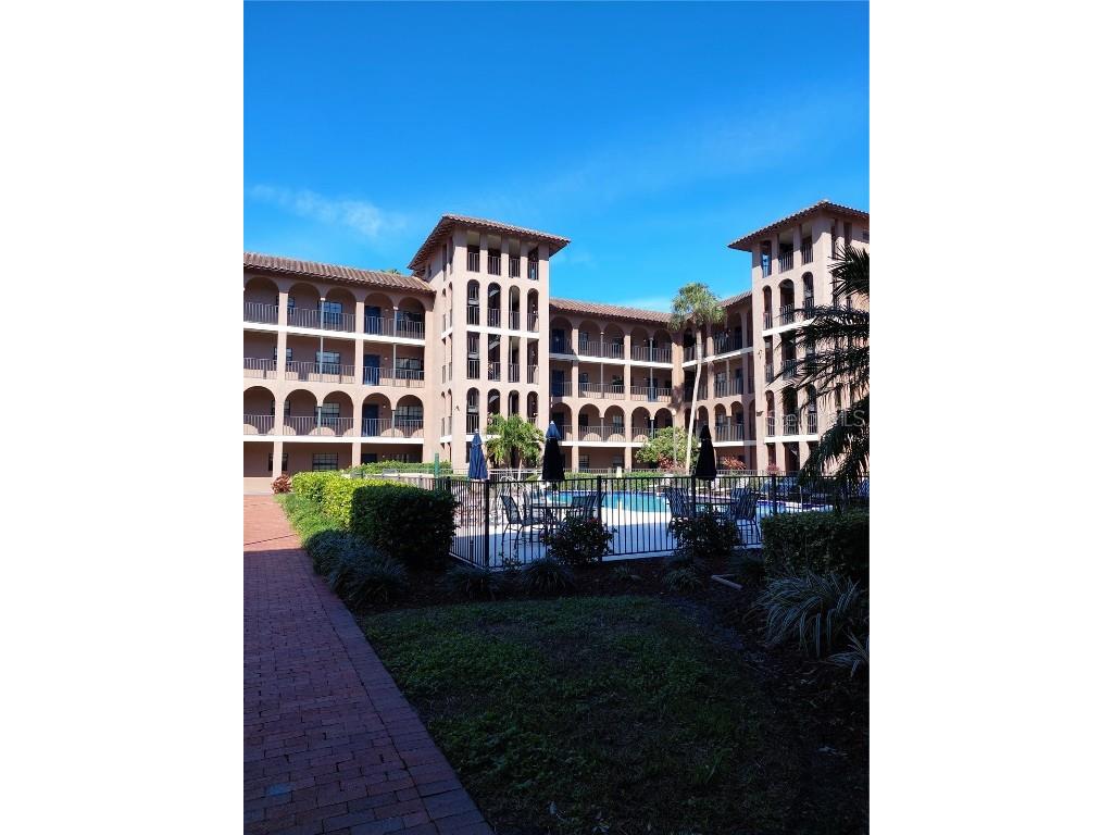 6100 Gulfport Boulevard S #416 Gulfport FL 33707 U8218753 image1