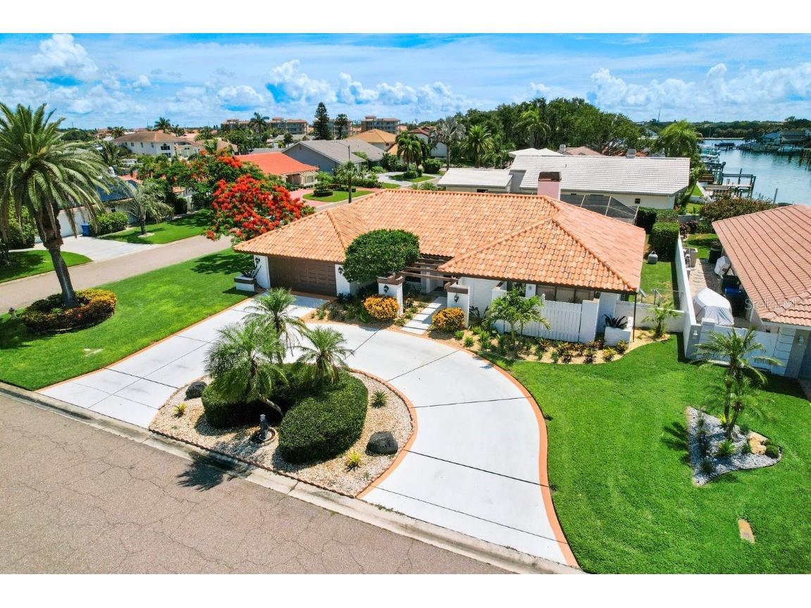 6100 Leeland Street S Saint Petersburg FL 33715 U8201888 image1