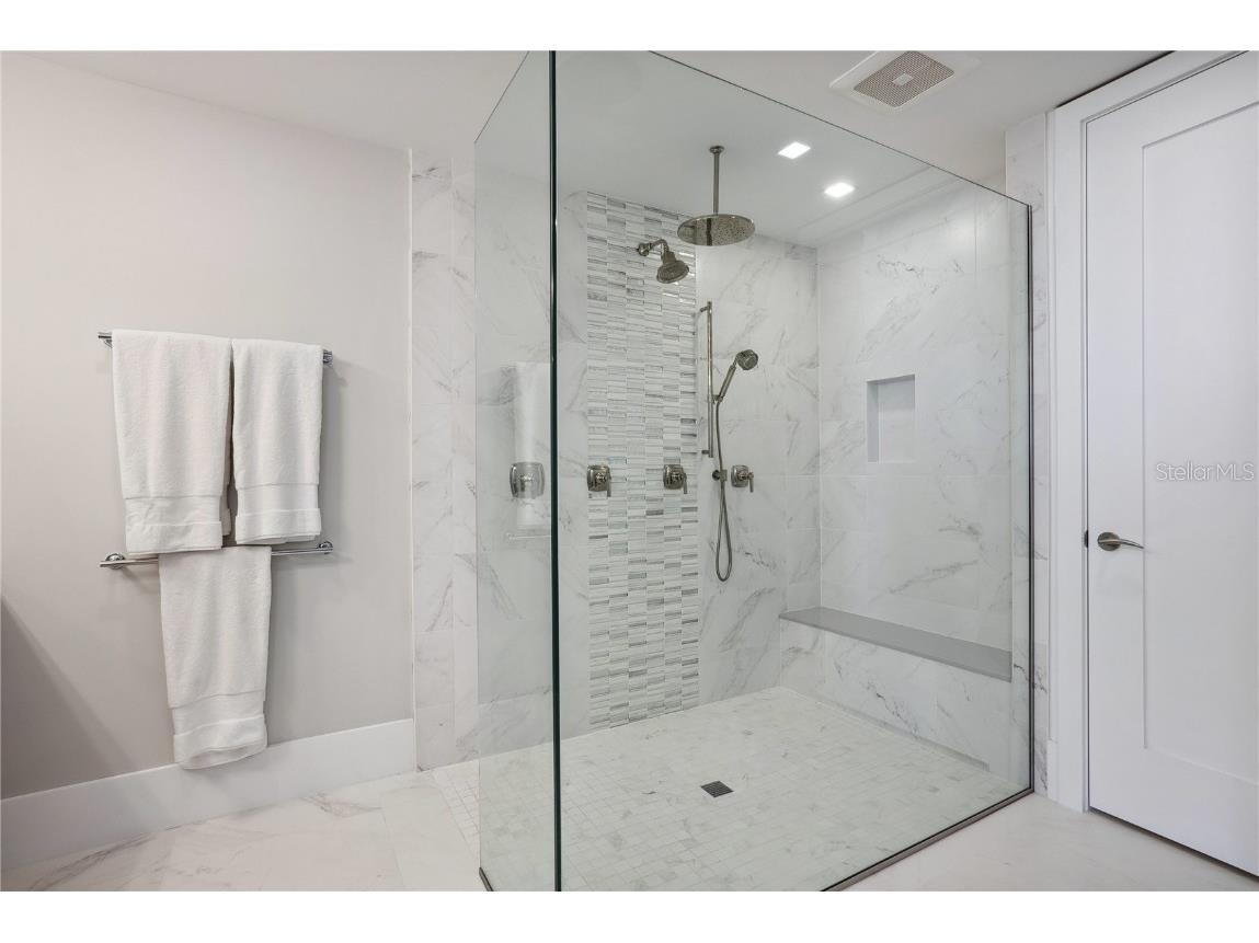 6100 Midnight Pass Road #201 Sarasota FL 34242 - GULF OF MEXICO A4672432 image24