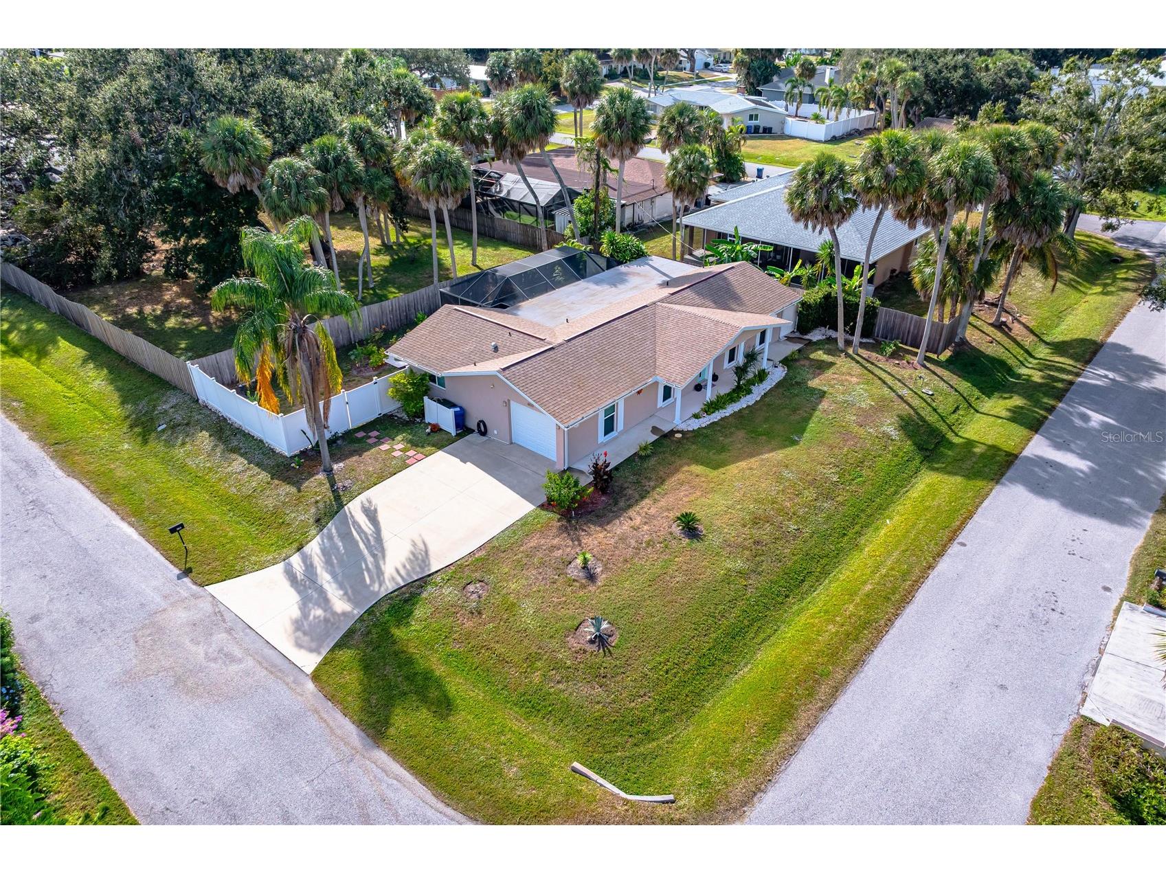 6100 Pauline Avenue Sarasota FL 34231 A4672367 image1