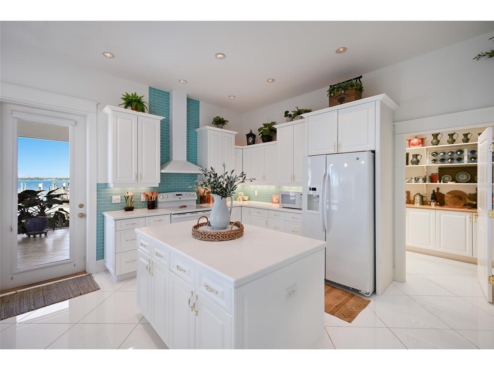 6100 Riverview Boulevard Bradenton FL 34209 - MANATEE RIVER A4687318 image32