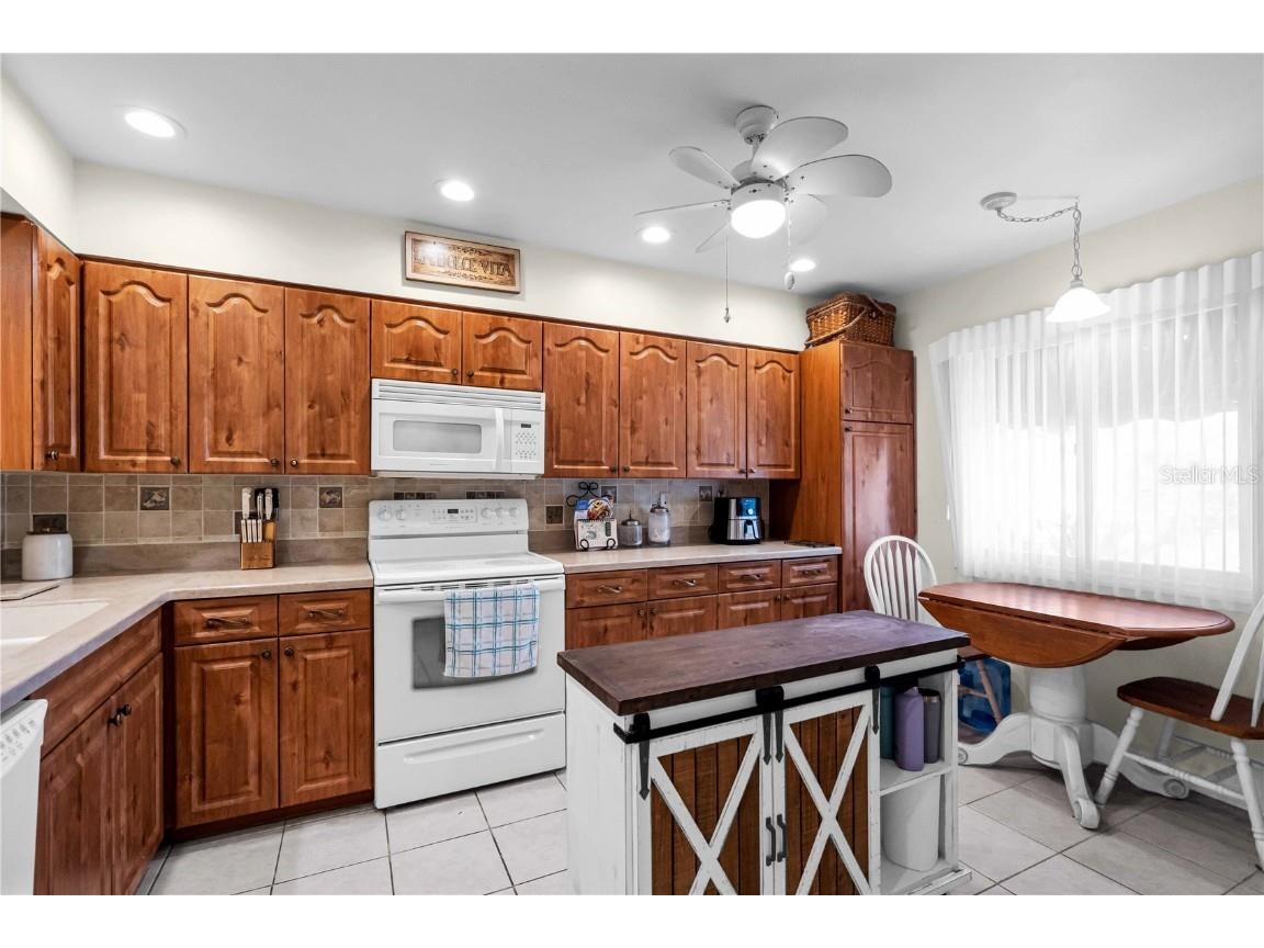 6101 34th St W #27C Bradenton FL 34210 A4667277 image8