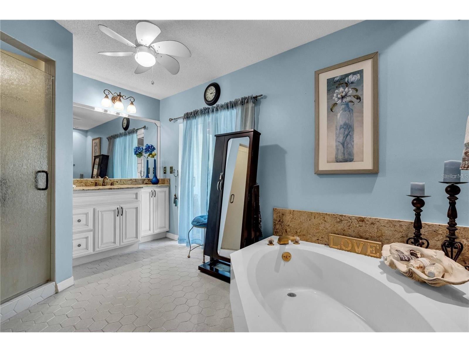 6101 34th St W #27C Bradenton FL 34210 A4687592 image10
