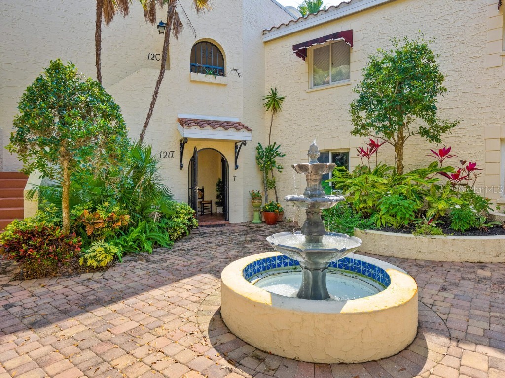 6101 34th Street W #12A Bradenton FL 34210 A4563413 image1