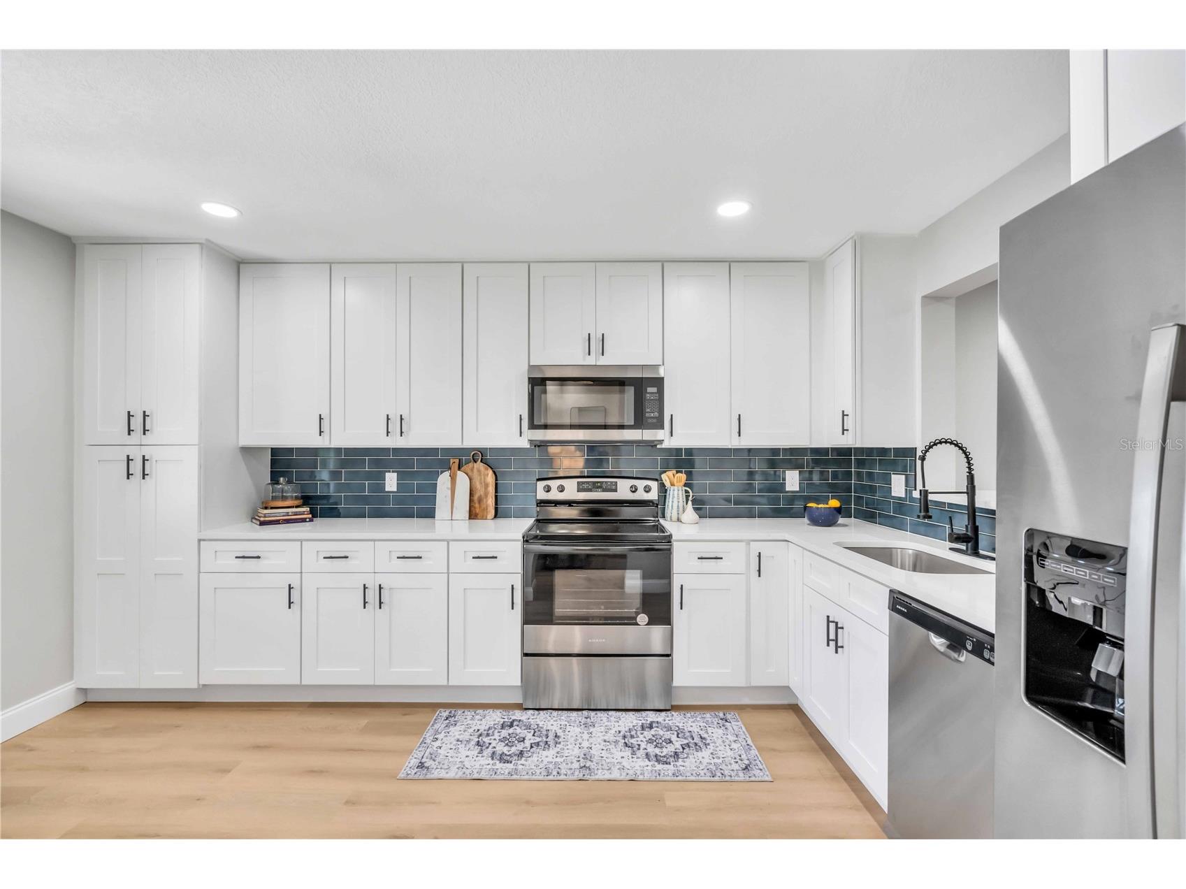 6101 34th Street W #1D Bradenton FL 34210 A4696642 image5