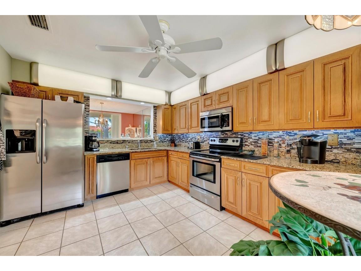 6101 34th Street W #24C Bradenton FL 34210 A4659023 image6