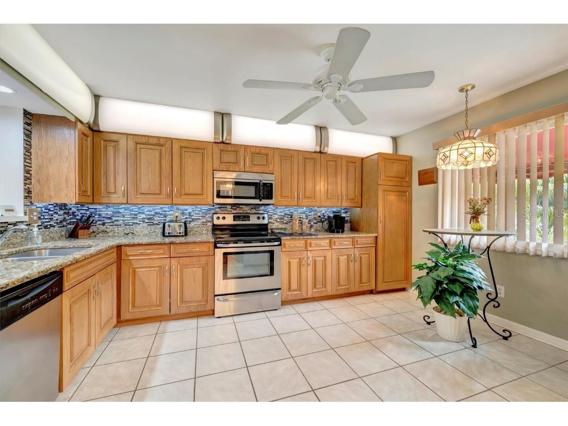 6101 34th Street W #24C Bradenton FL 34210 A4659023 image8