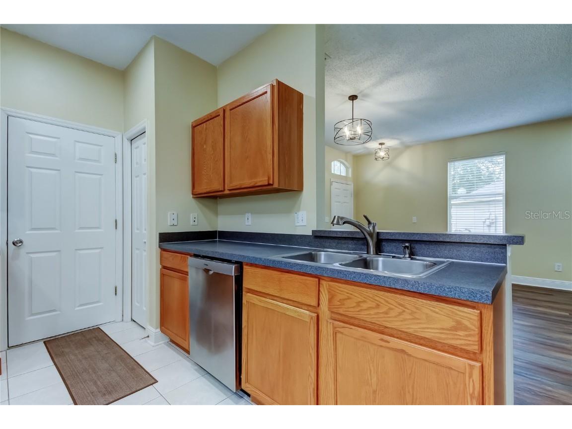 6101 Lanshire Drive Tampa FL 33634 TB8403109 image15