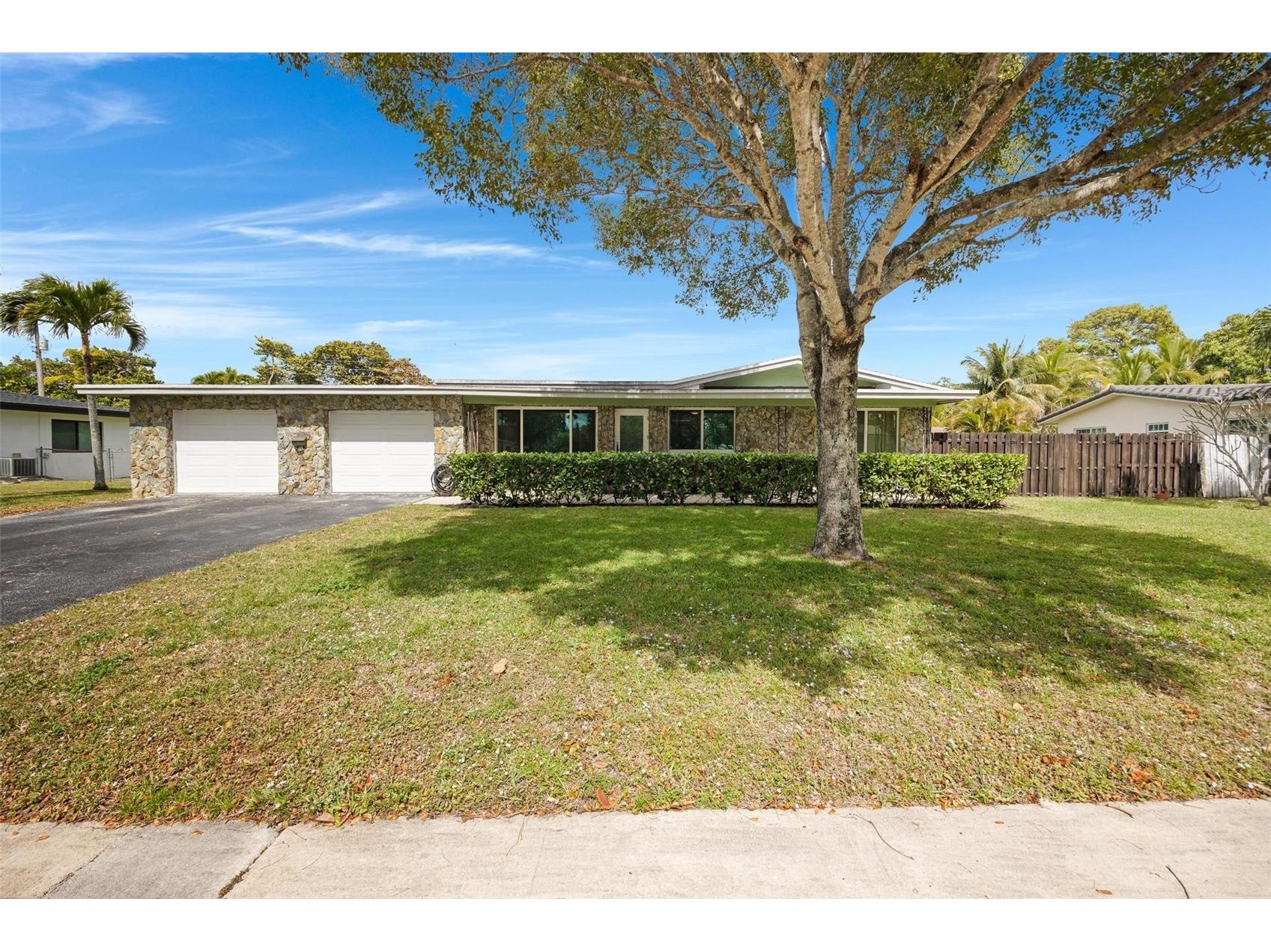 6101 Pine Terrace Plantation FL 33317 O6384023 image1