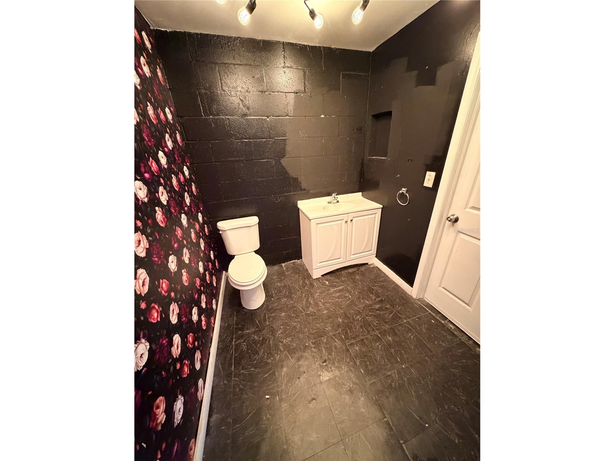 6102 E Adamo Drive Tampa FL 33619 TB8464472 image6