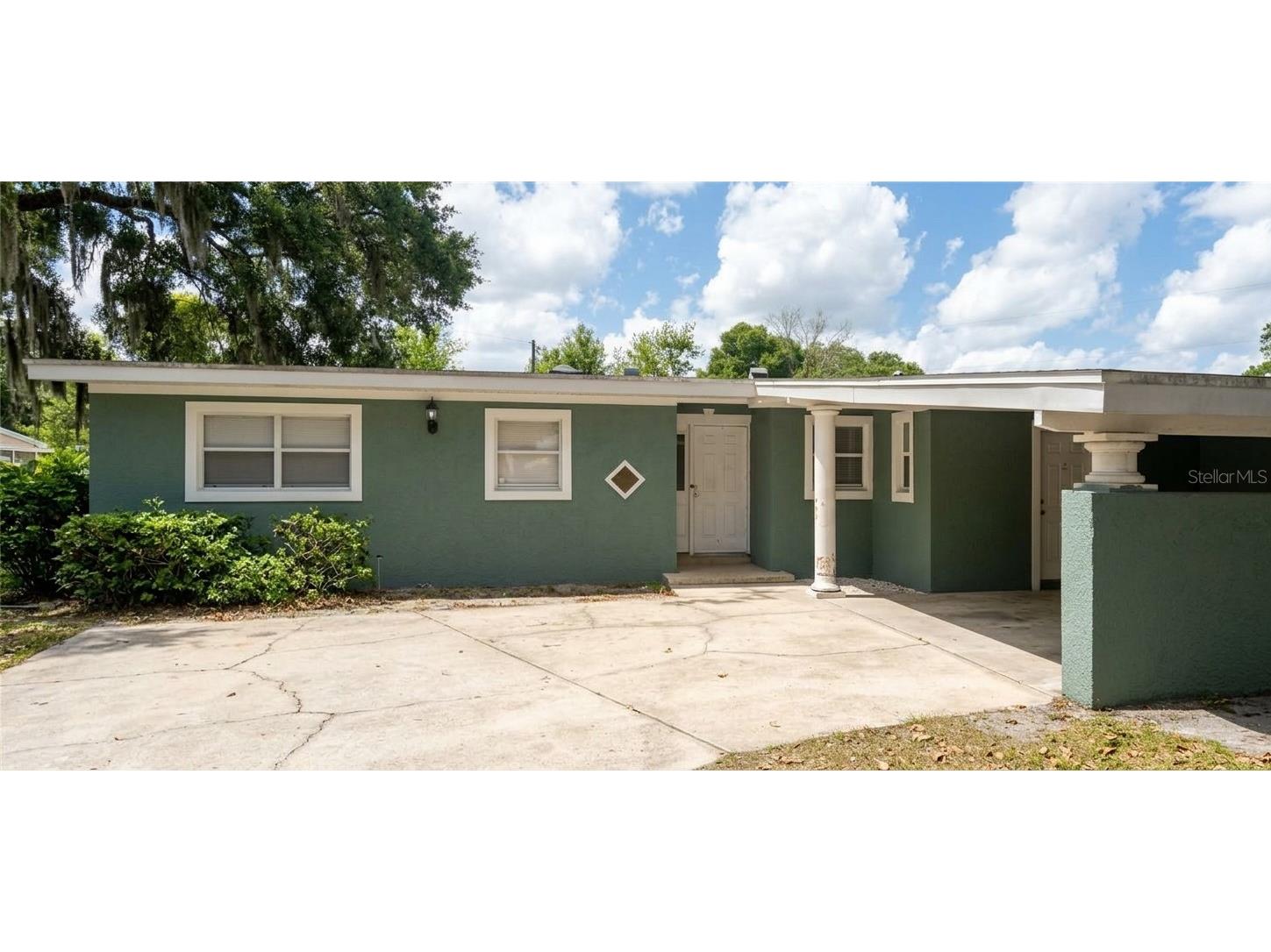 6102 Oakcrest Circle Orlando FL 32808 O6404666 image1