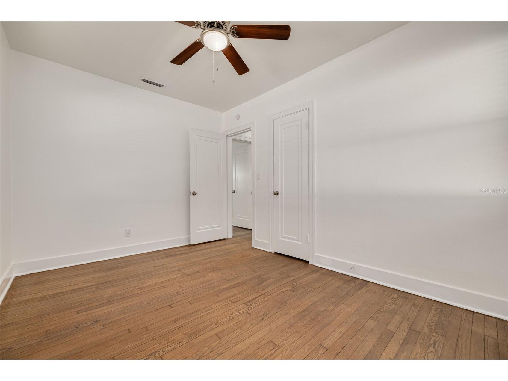 6103 6th Avenue N Saint Petersburg FL 33710 TB8468378 image33