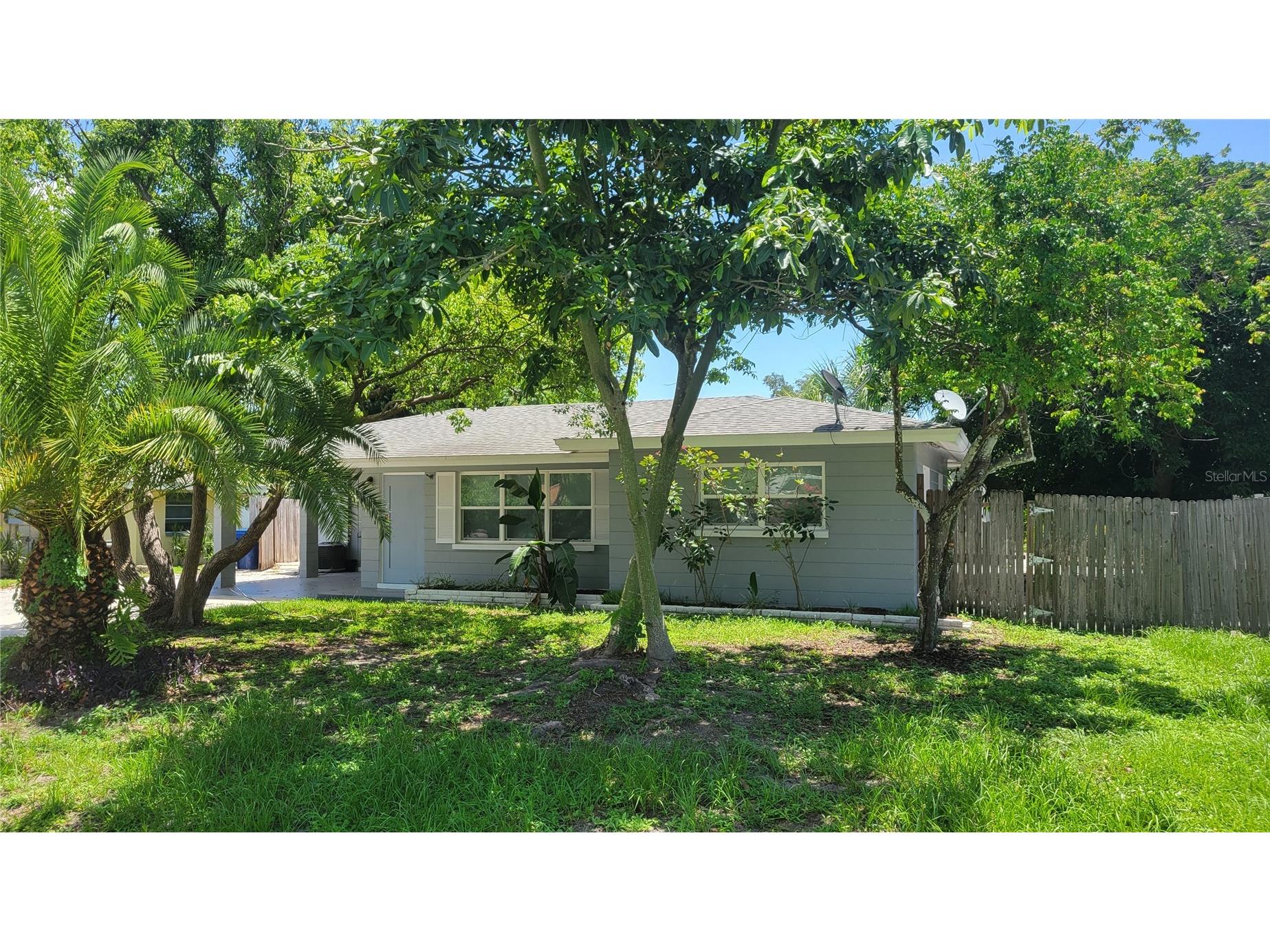 6103 Carlton Avenue Sarasota FL 34231 J999796 image1