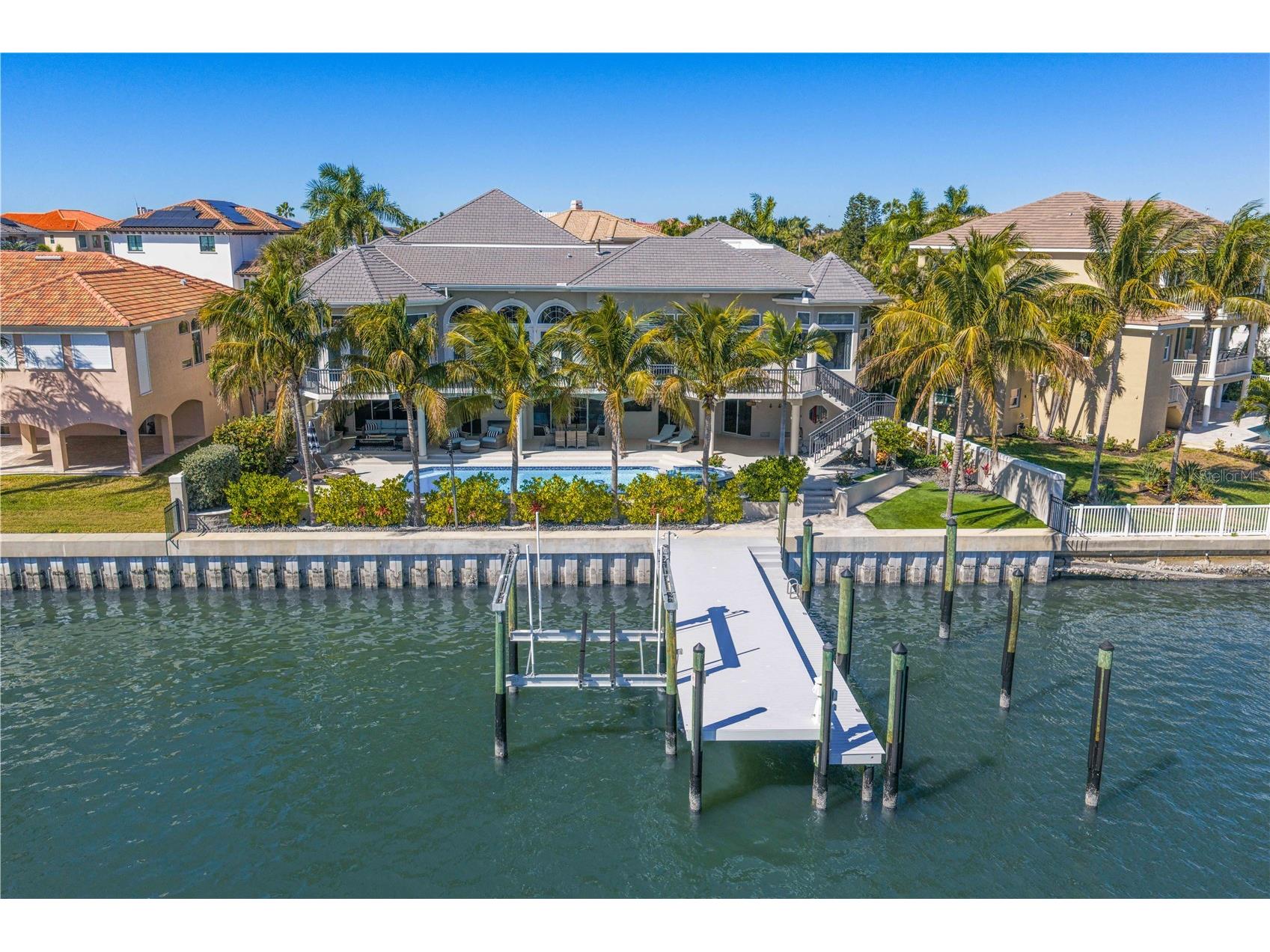 6103 Pasadena Point Boulevard S Gulfport FL 33707 TB8473103 image1