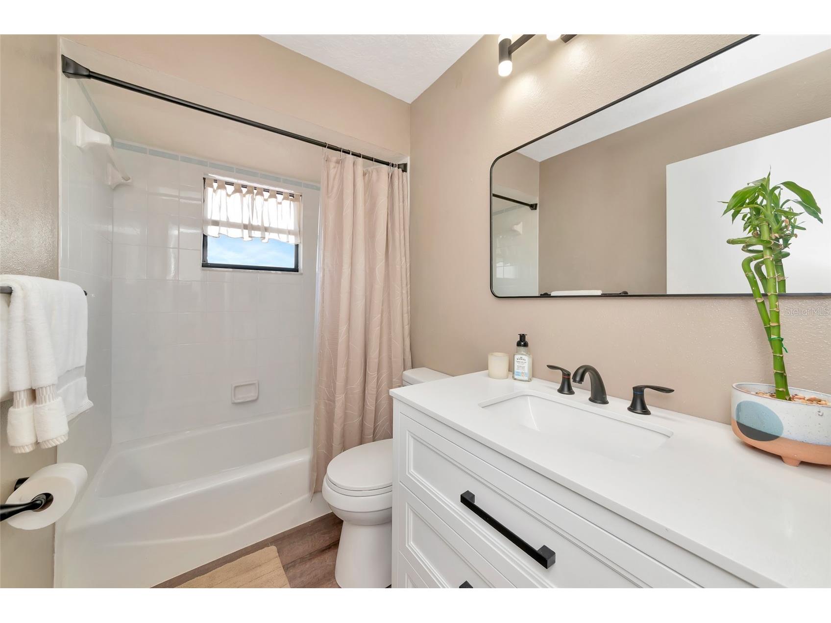 6104 26th Avenue E Bradenton FL 34208 A4693874 image24