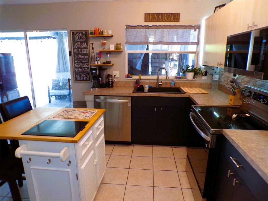 6104 65th Court E Palmetto FL 34221 A4672203 image14