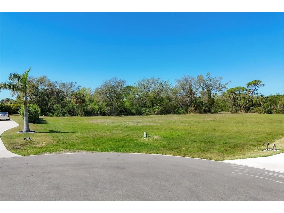 6104 8th Avenue Dr Ne Bradenton FL 34212 A4644970 image1