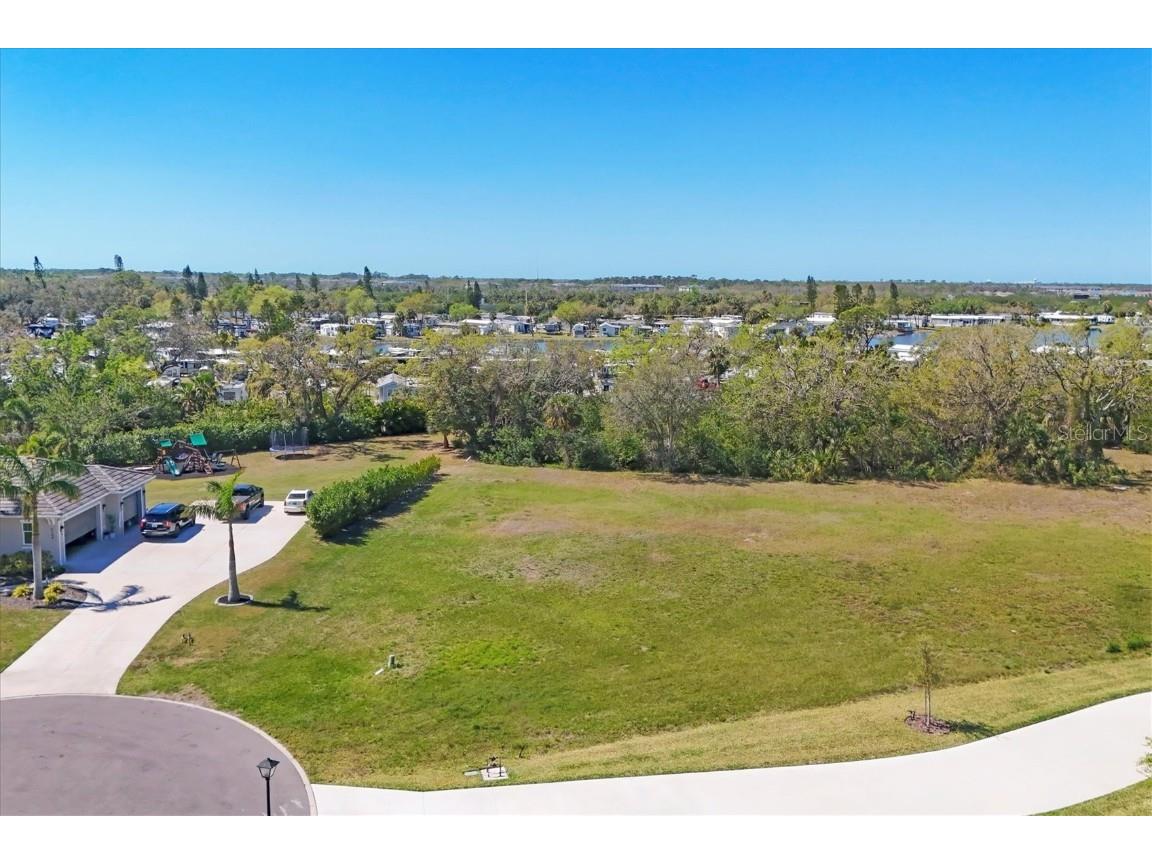 6104 8th Avenue Dr Ne Bradenton FL 34212 A4644970 image2