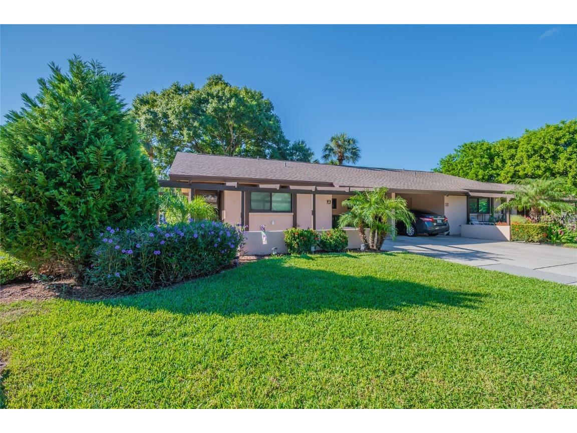 6104 Evergreen Circle #12A Bradenton FL 34209 A4514969 image1