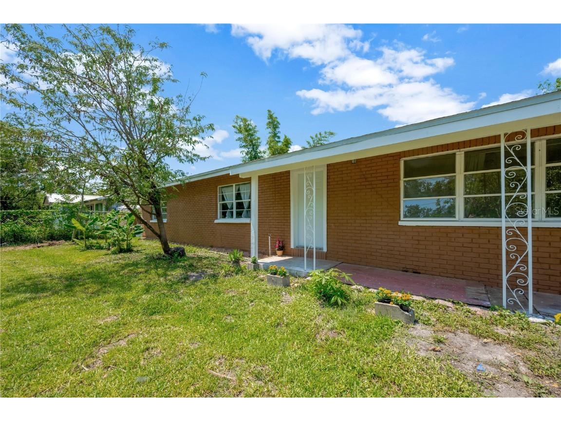6104 Palm Avenue Gibsonton FL 33534 TB8388232 image1