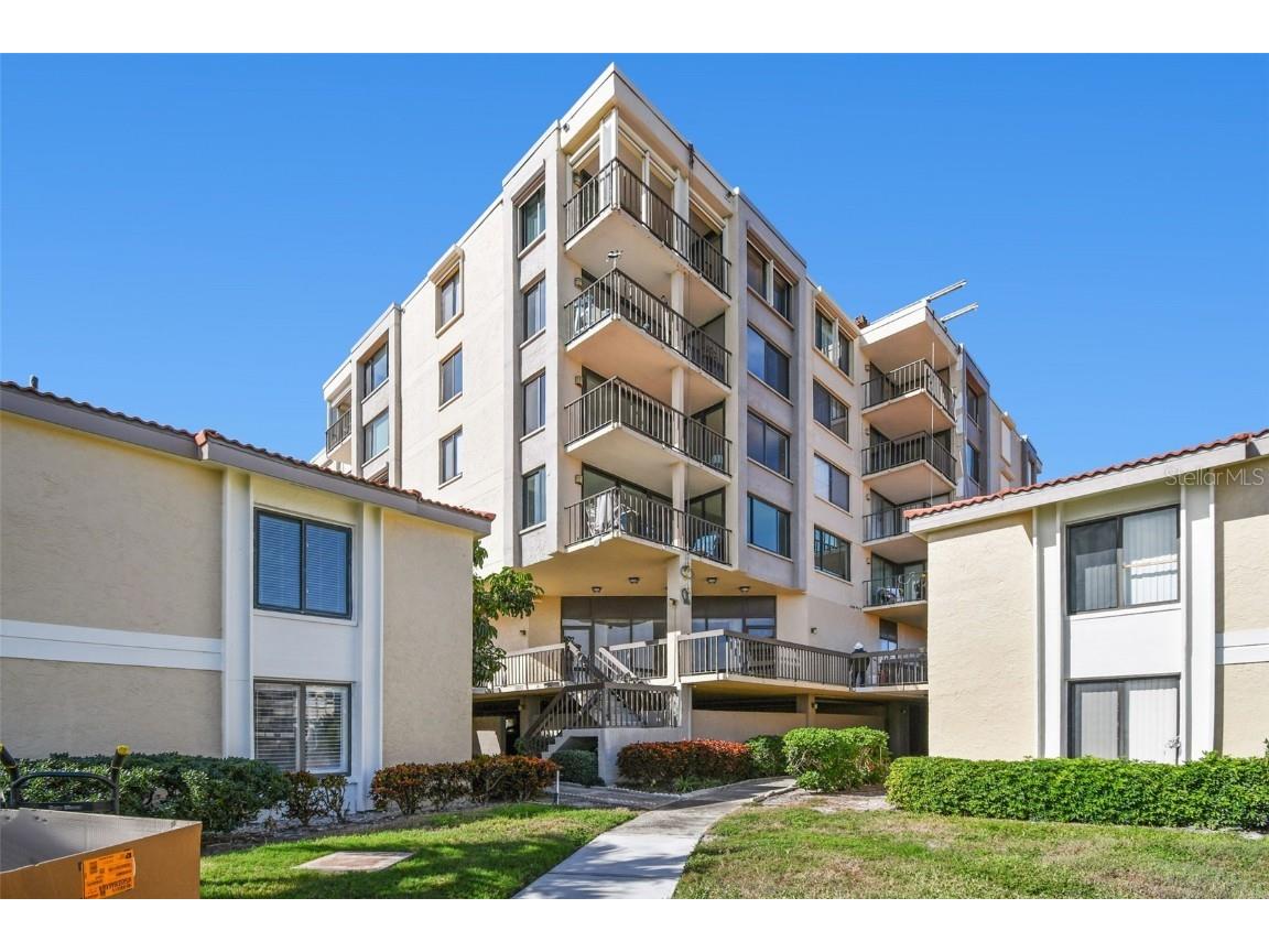 6104 Palma Del Mar Boulevard S #402 Saint Petersburg FL 33715 - BOCA CIEGA BAY TB8448673 image32