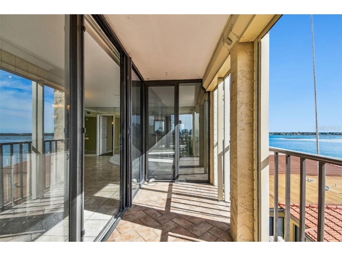 6104 Palma Del Mar Boulevard S #402 Saint Petersburg FL 33715 - BOCA CIEGA BAY TB8448673 image6