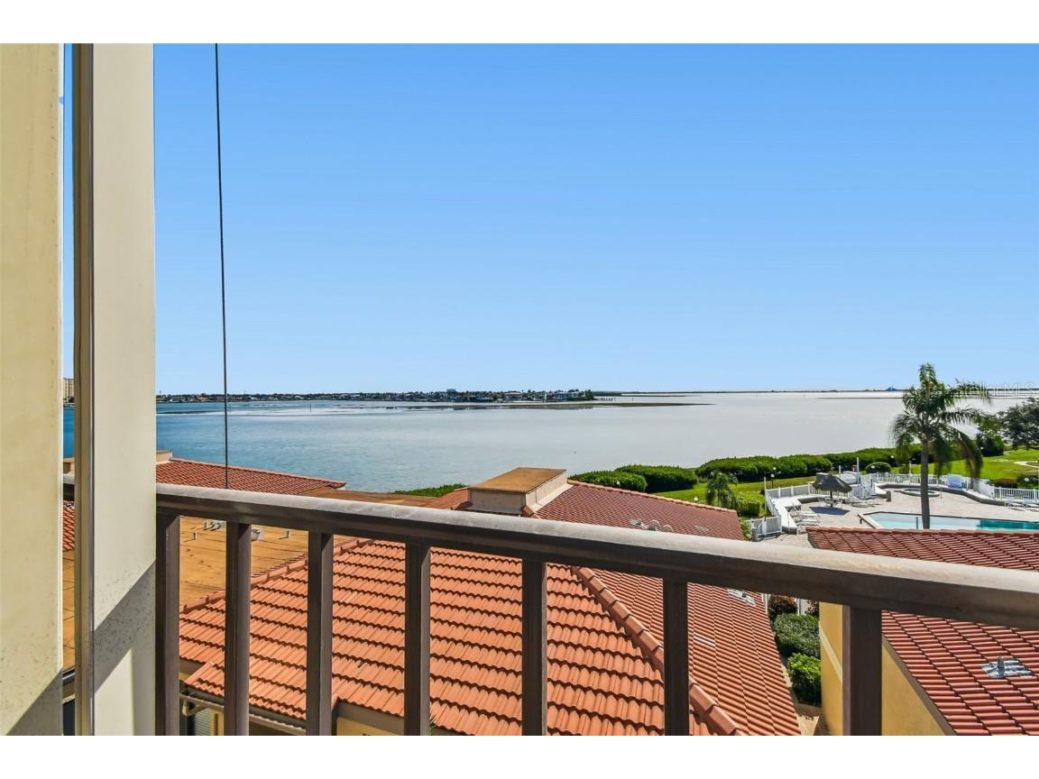 6104 Palma Del Mar Boulevard S #402 Saint Petersburg FL 33715 - BOCA CIEGA BAY TB8448673 image7