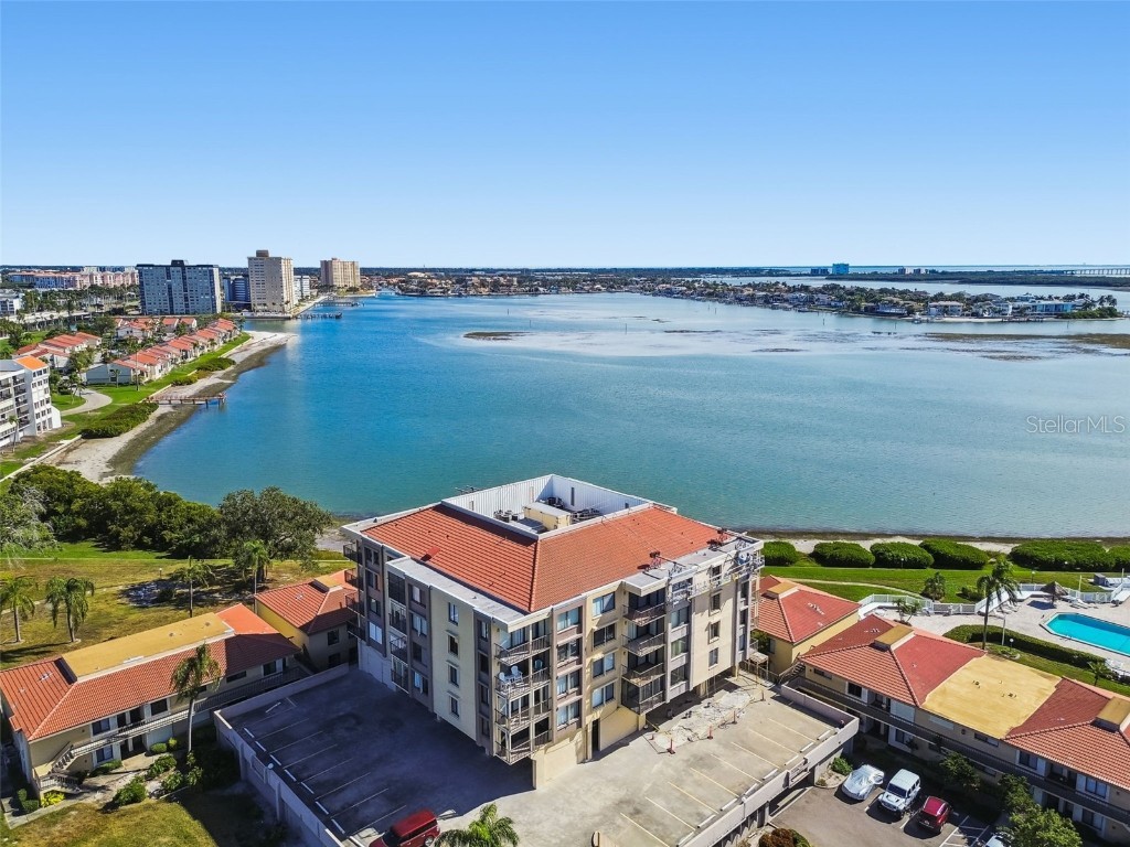 6104 Palma Del Mar Boulevard S #402 Saint Petersburg FL 33715 - BOCA CIEGA BAY TB8448673 image8