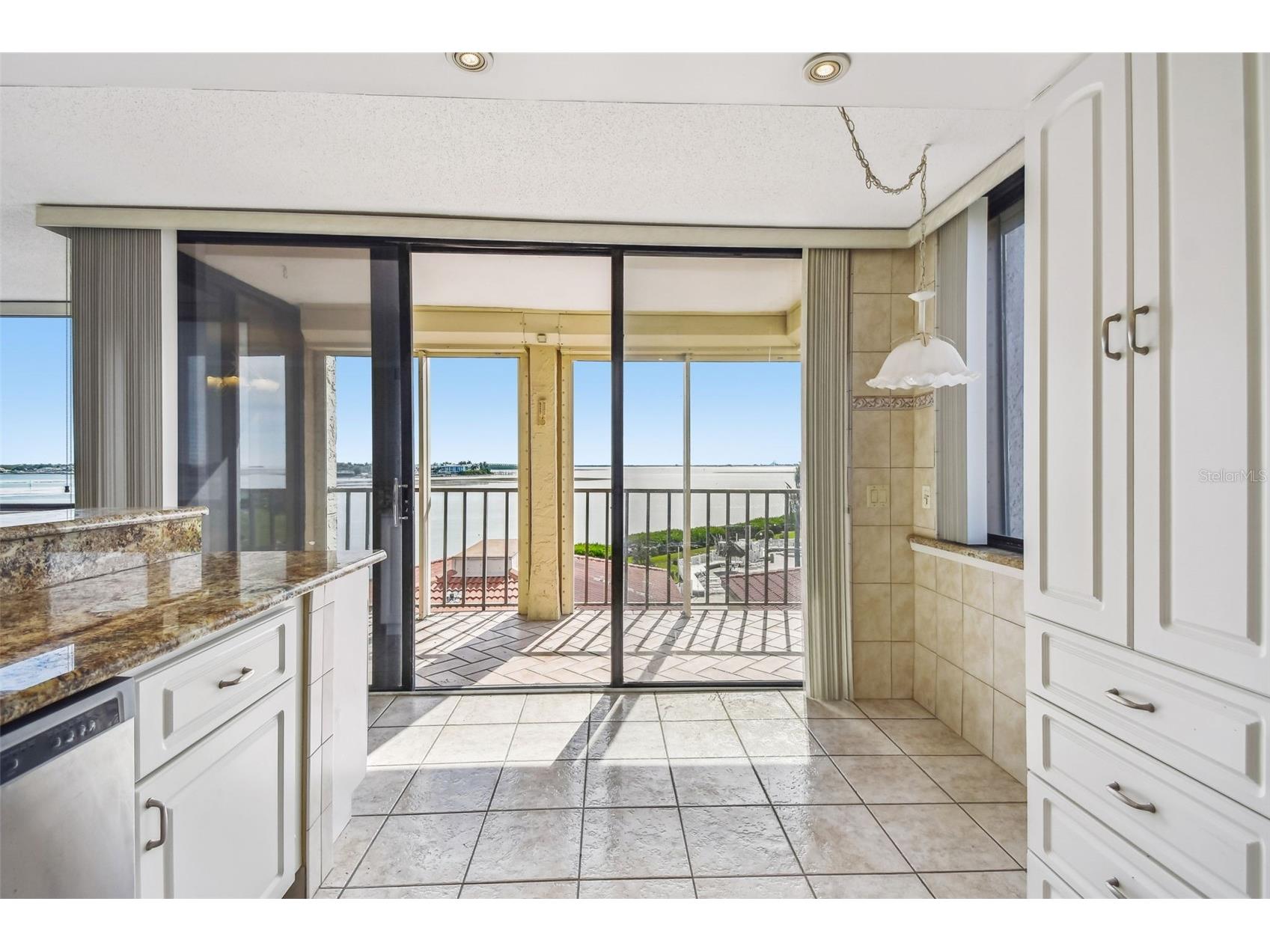 6104 Palma Del Mar Boulevard S #402 Saint Petersburg FL 33715 - BOCA CIEGA BAY TB8463921 image2