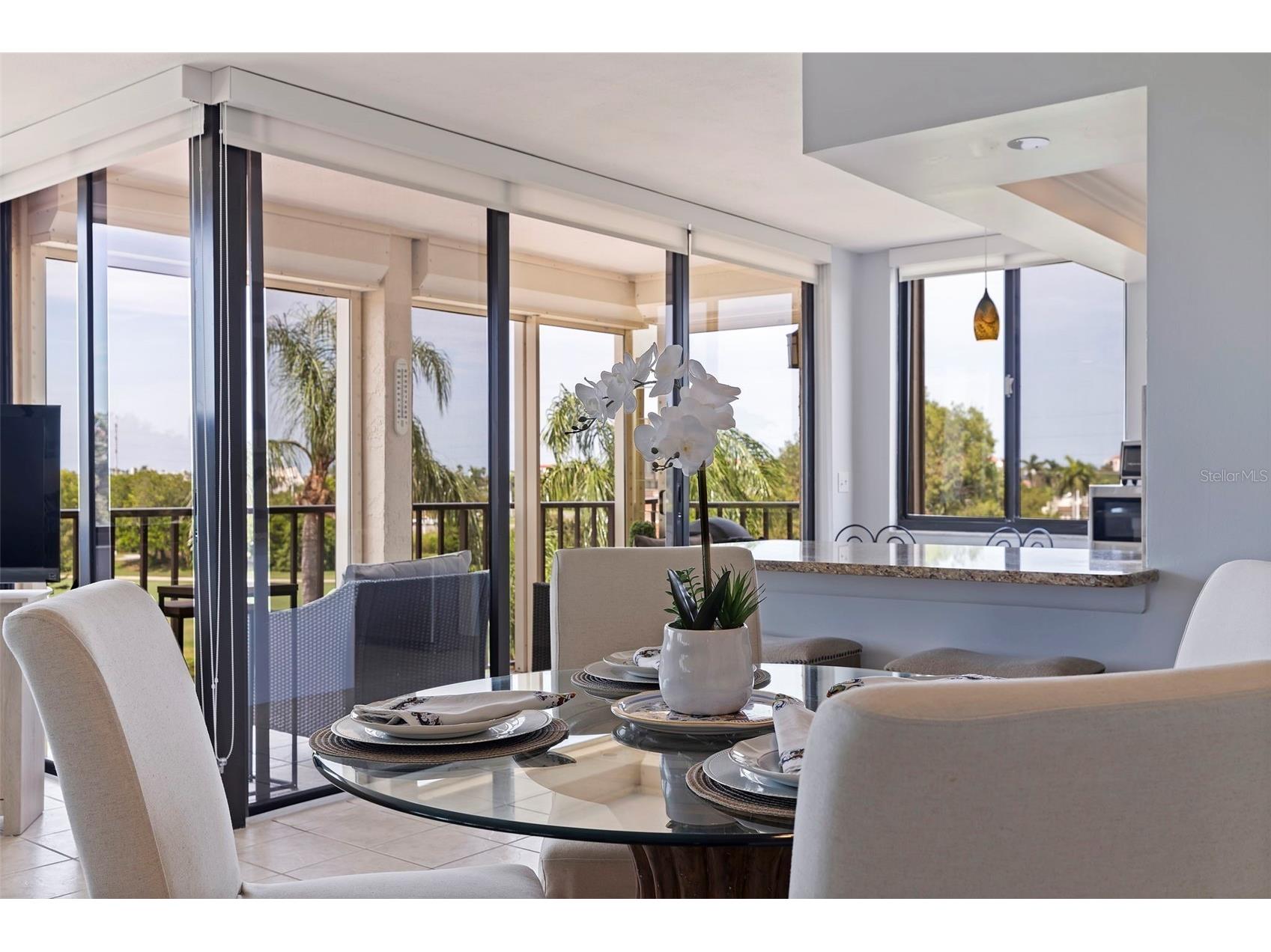6104 Palma Del Mar Boulevard S #404 Saint Petersburg FL 33715 - BOCA CIEGA BAY TB8460253 image1
