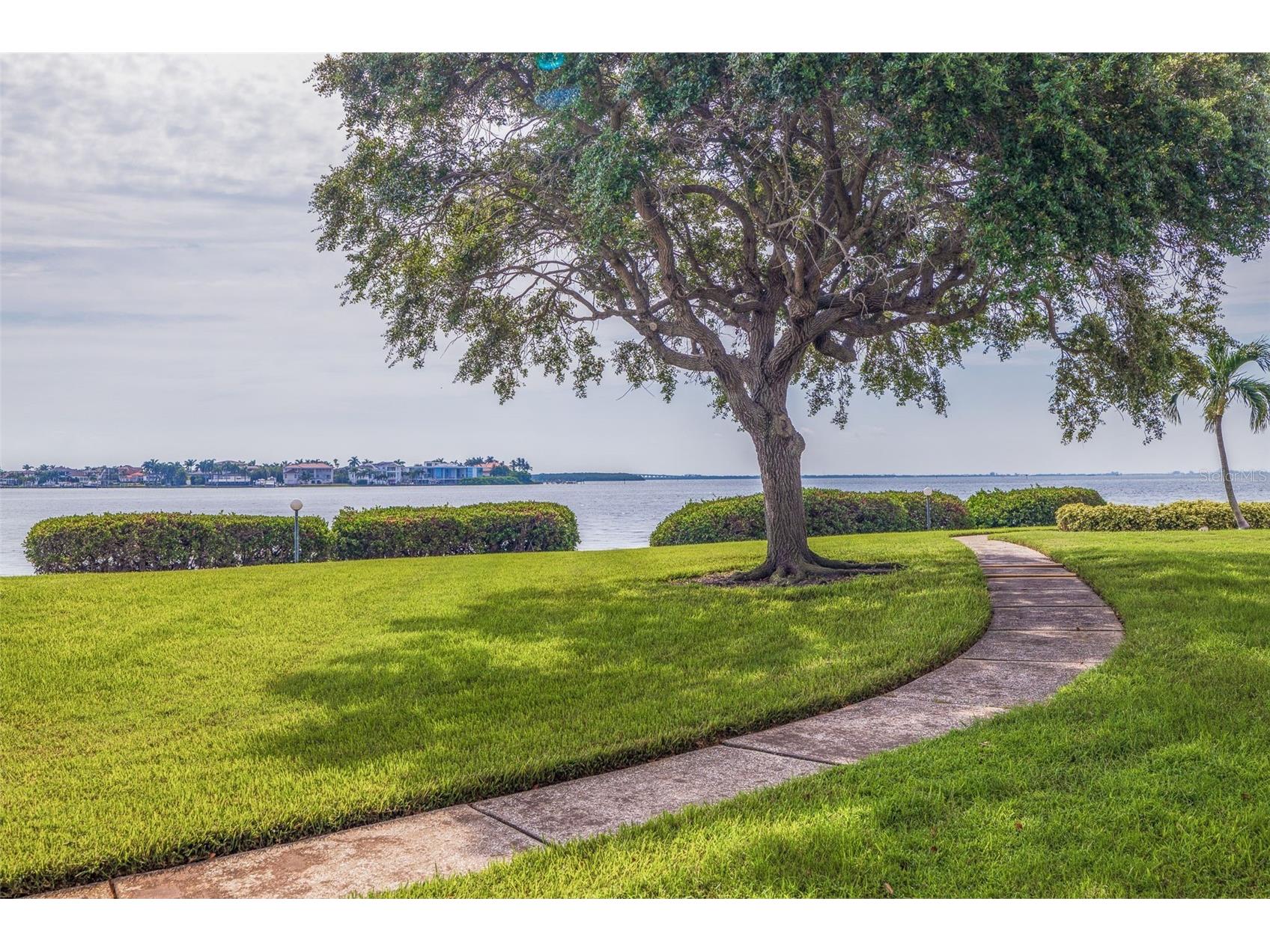 6104 Palma Del Mar Boulevard S #404 Saint Petersburg FL 33715 - BOCA CIEGA BAY TB8460253 image43