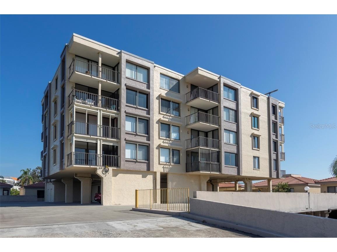 6104 Palma Del Mar Boulevard S #405 Saint Petersburg FL 33715 TB8452047 image1